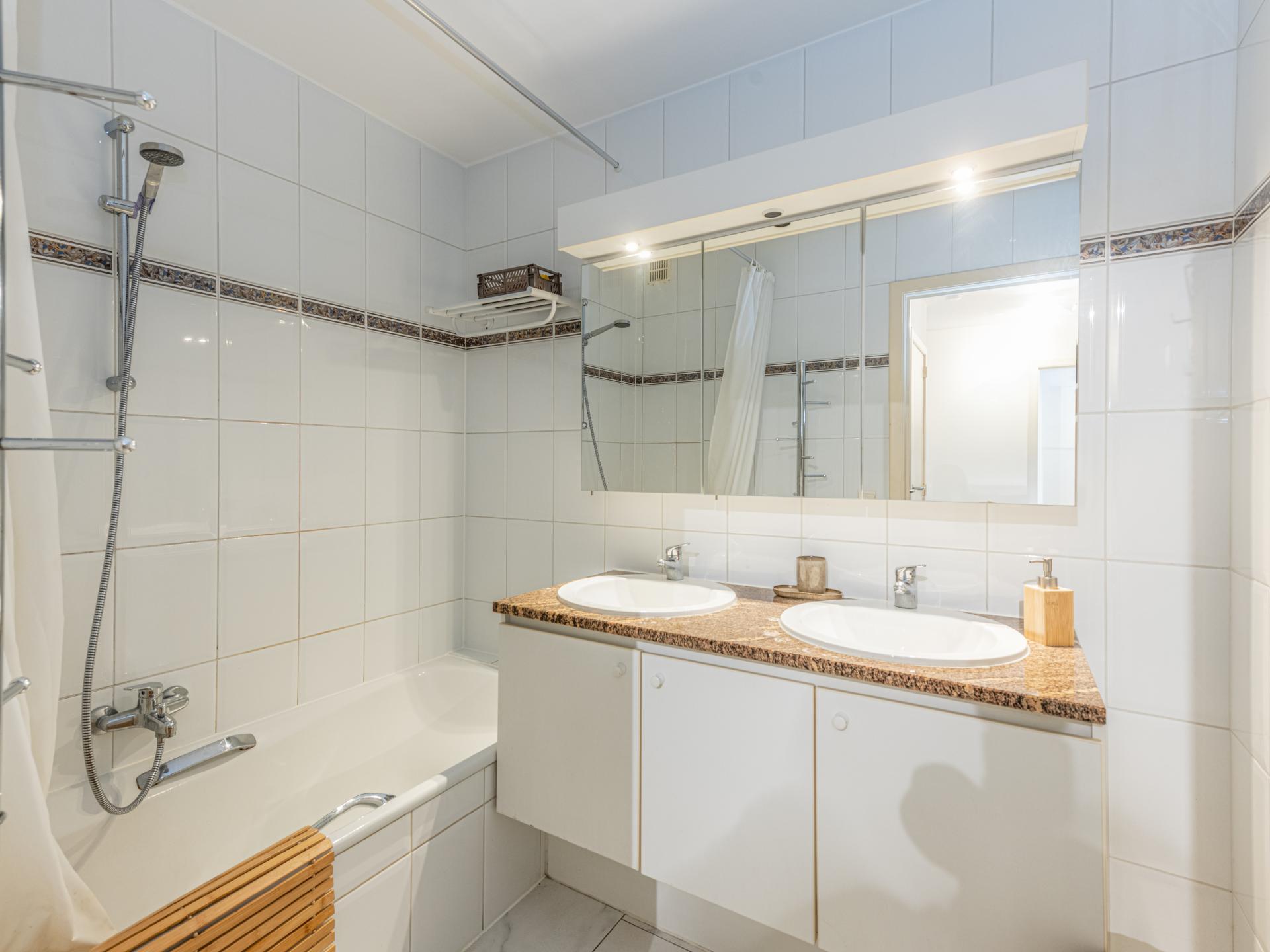 Op 1,2 km van zee: ruim appartement in centrum Nieuwpoort - foto 13