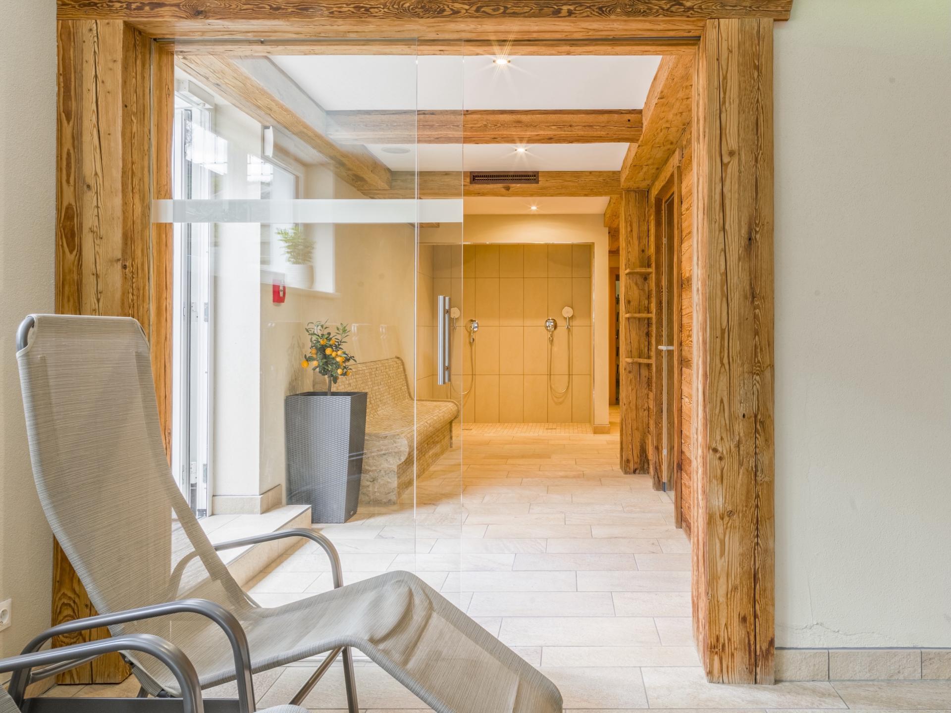 Ruim wellnessappartement voor 12 personen direct aan de gondel in Brixen im Thale - foto 14
