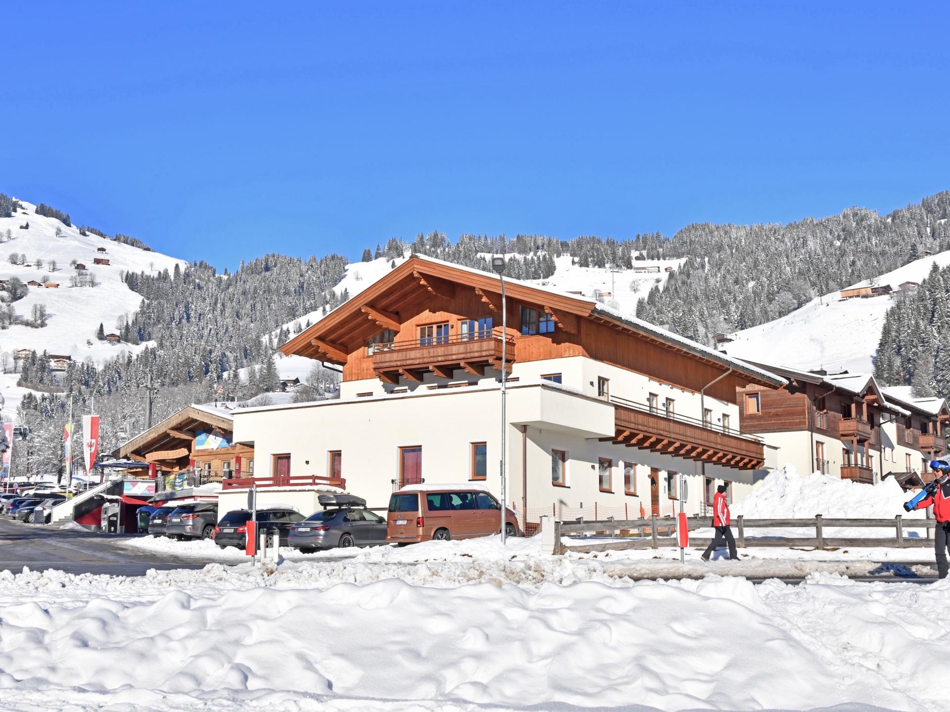Ruim wellnessappartement voor 12 personen direct aan de gondel in Brixen im Thale - foto 18