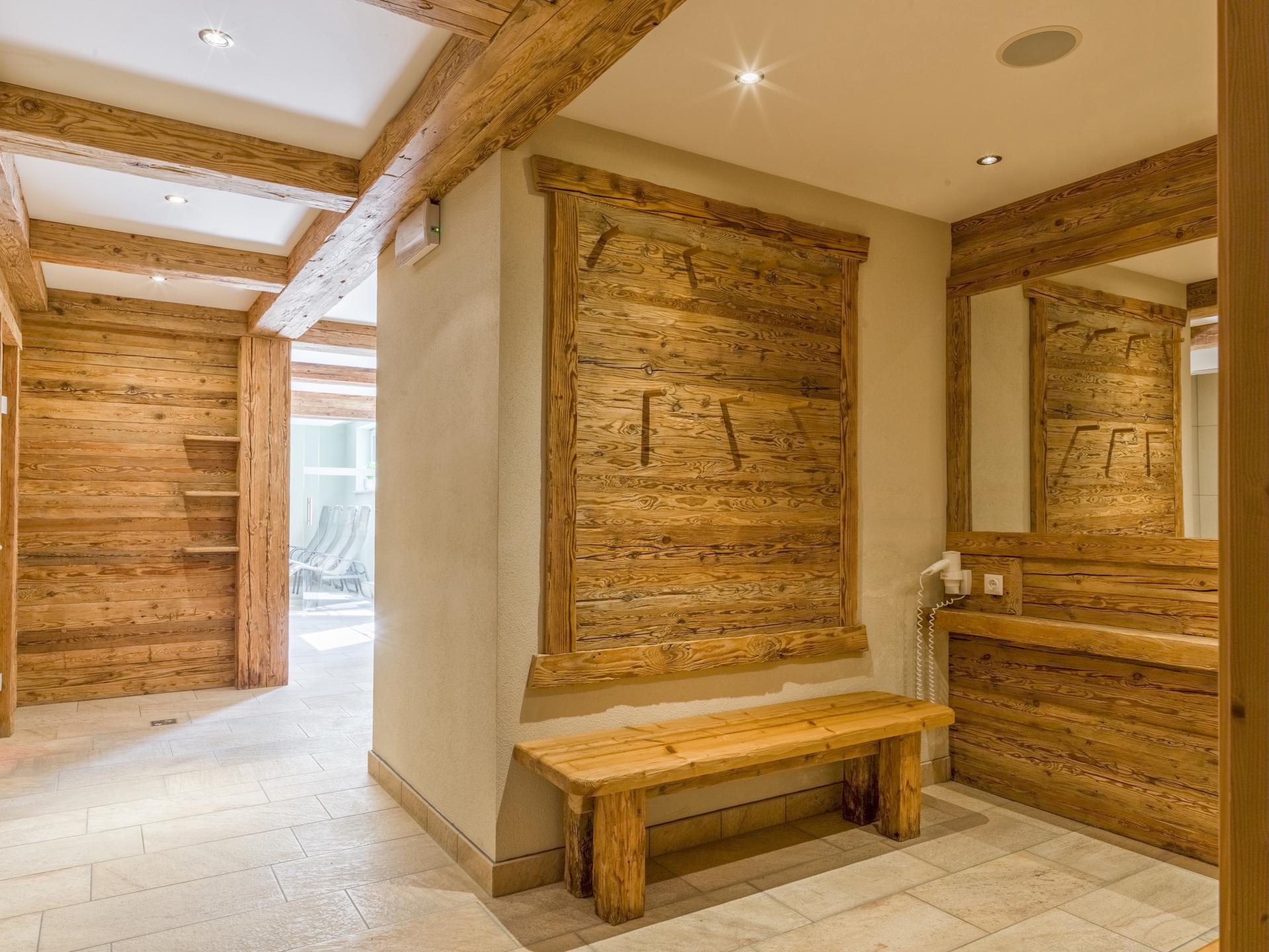 Ruim wellnessappartement voor 12 personen direct aan de gondel in Brixen im Thale - foto 12
