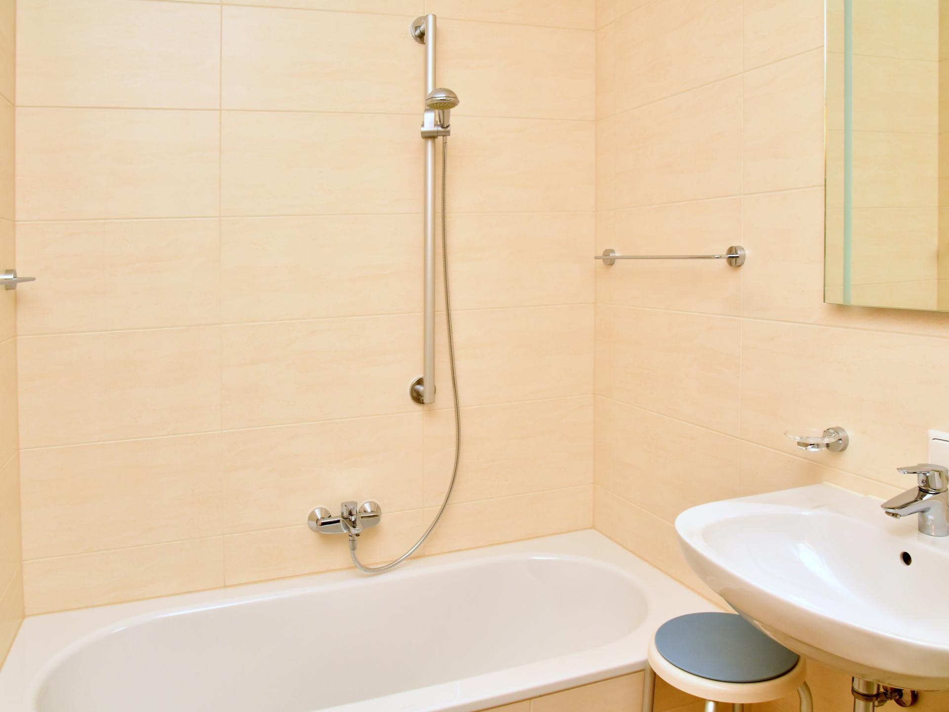 Ruim wellnessappartement voor 12 personen direct aan de gondel in Brixen im Thale - foto 6