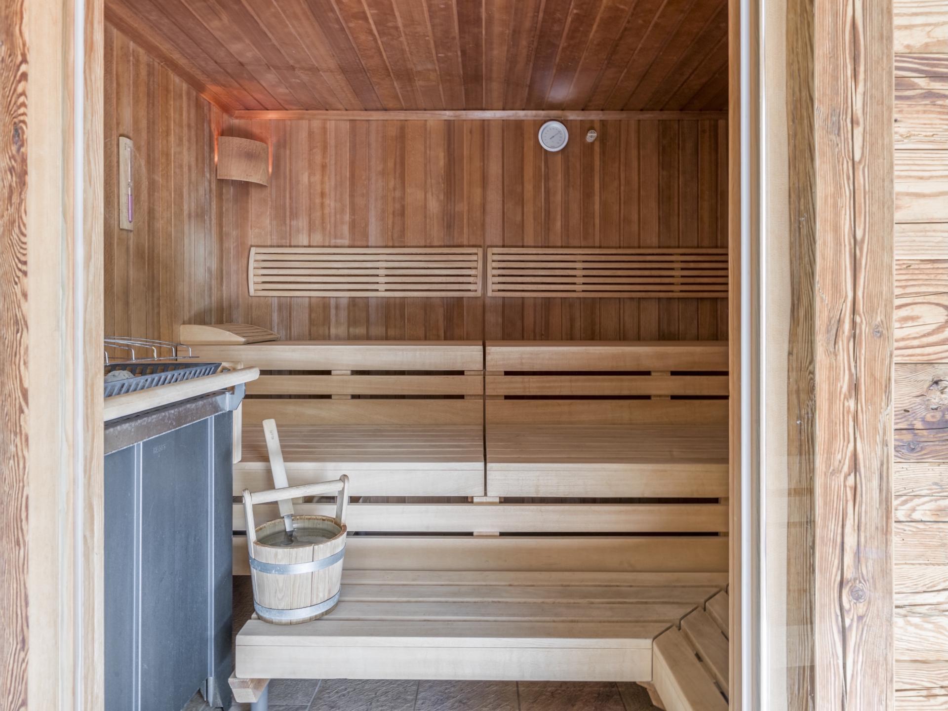 Ruim wellnessappartement voor 12 personen direct aan de gondel in Brixen im Thale - foto 9