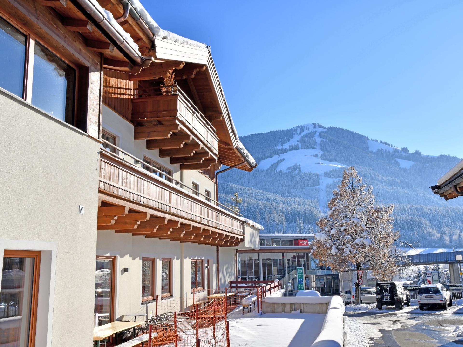 Ruim wellnessappartement voor 12 personen direct aan de gondel in Brixen im Thale - foto 19