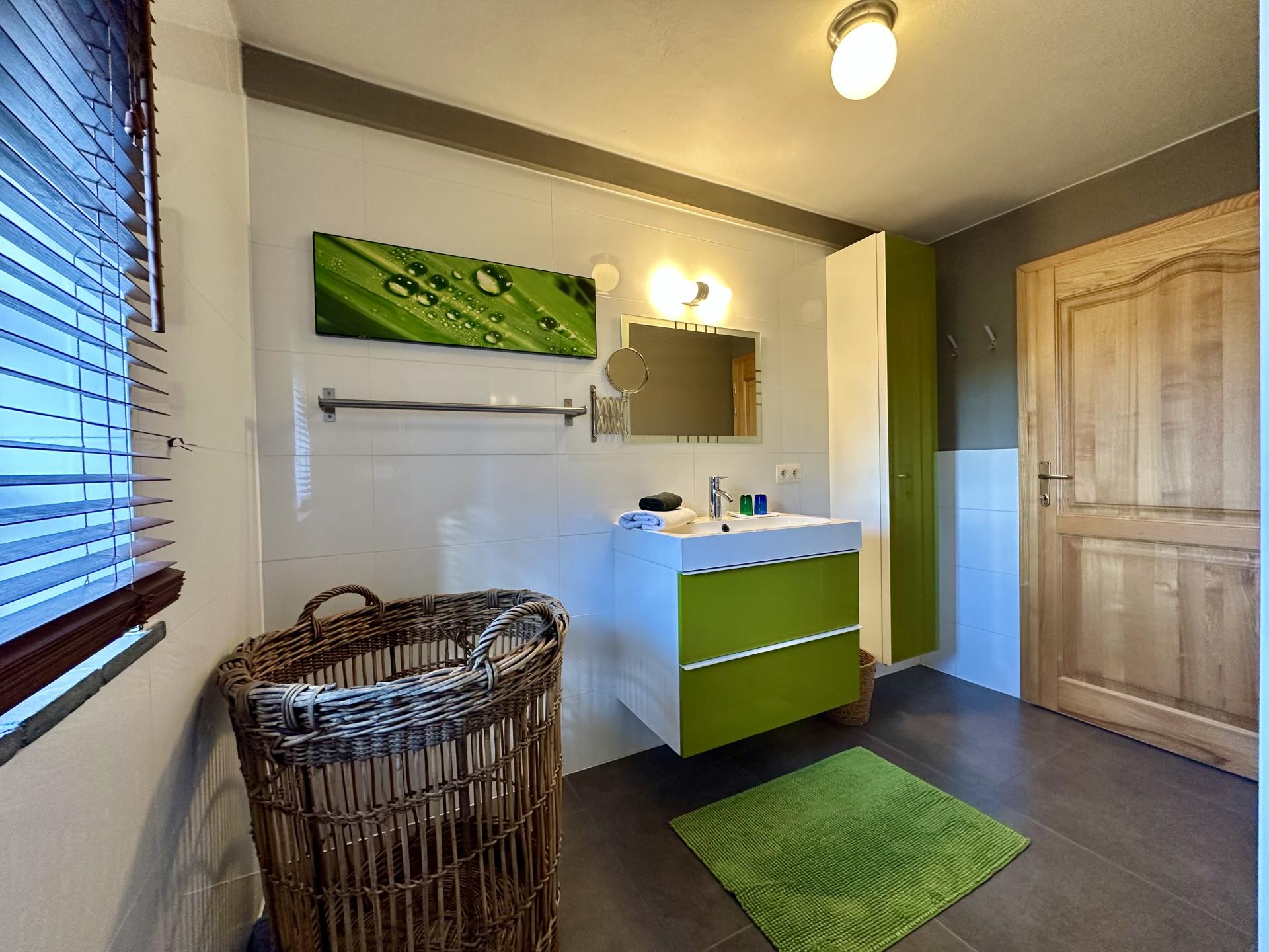4-persoons vakantiehuis met panoramisch uitzicht in Houffalize - foto 17