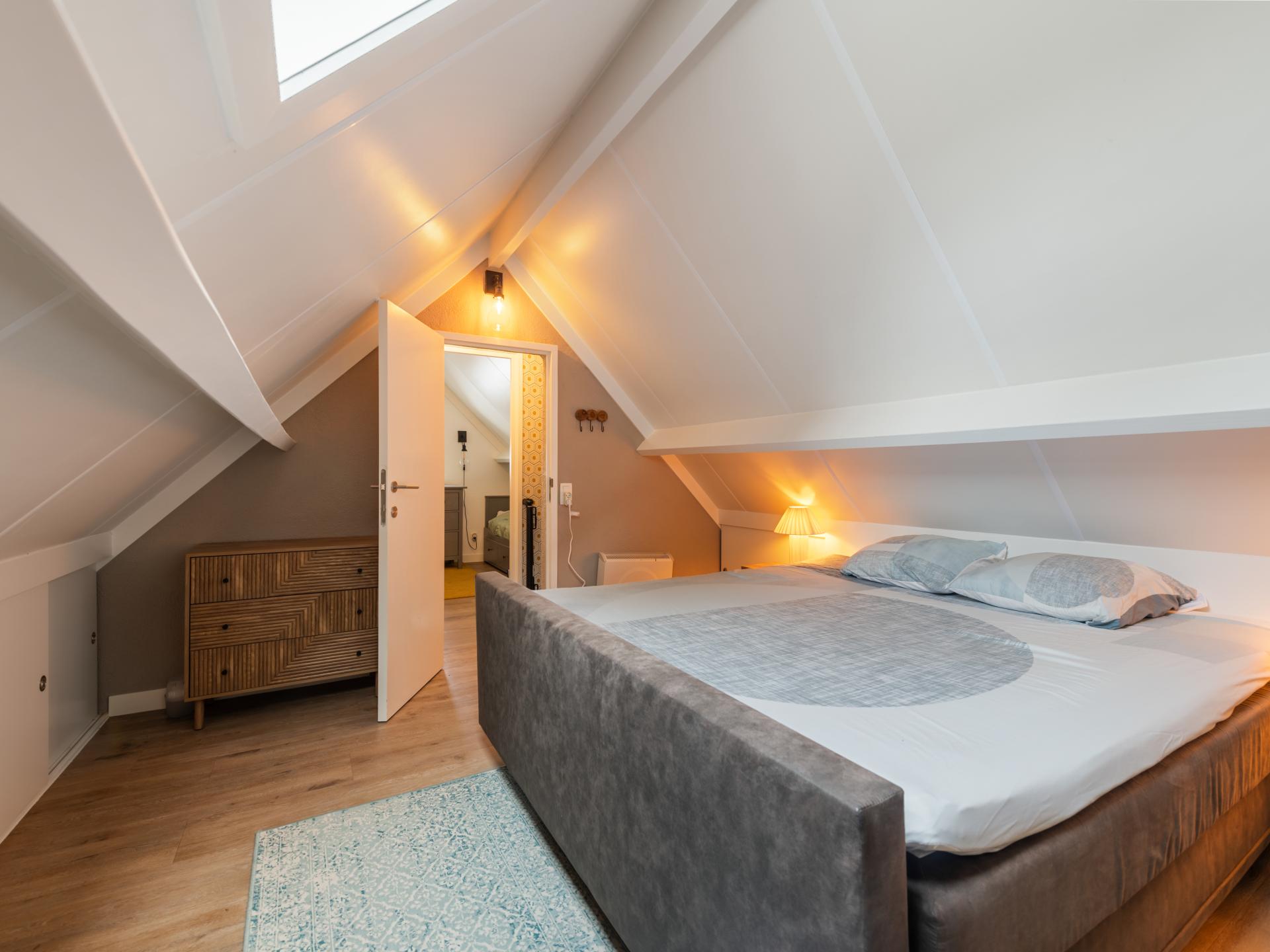 Luxe vissershuis in De Haan met privé strandcabine en zonnige tuin - foto 15