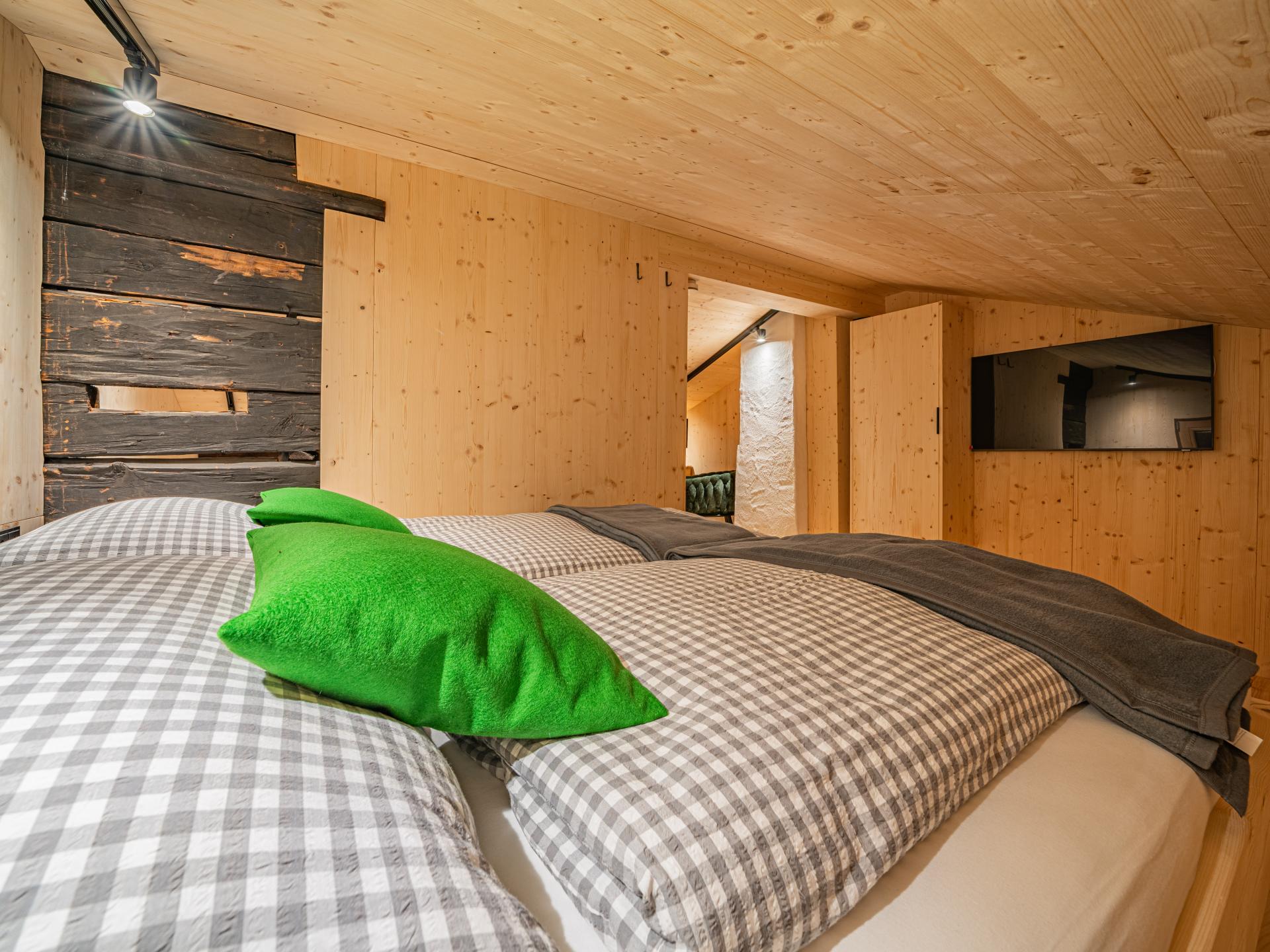 Historisch chalet voor 12 personen met tuin, sauna en bergzicht in Matrei - foto 12