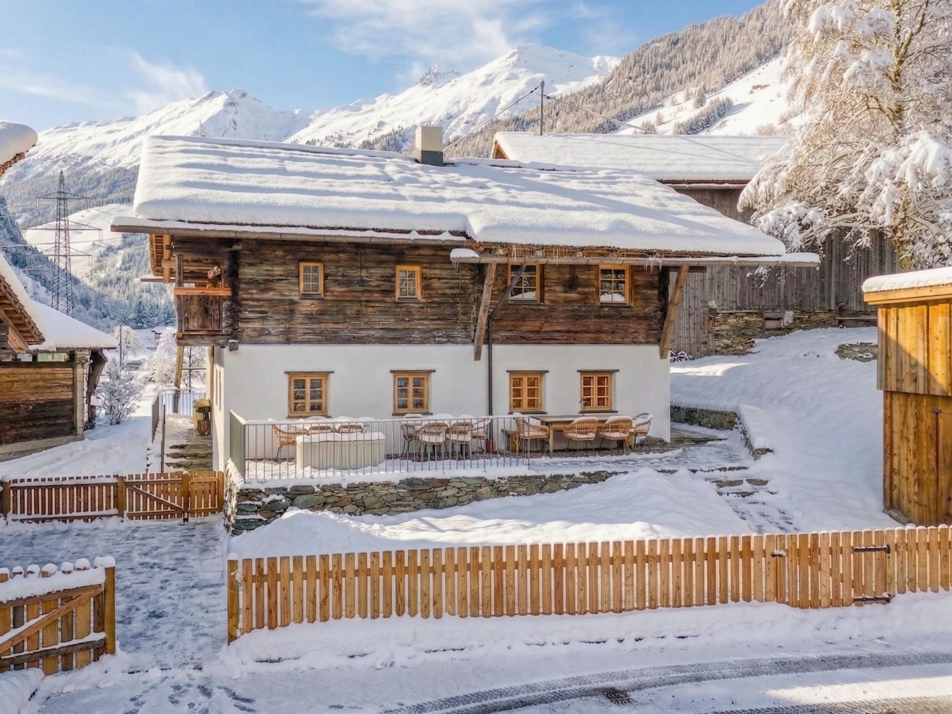 Historisch chalet voor 12 personen met tuin, sauna en bergzicht in Matrei - foto 57