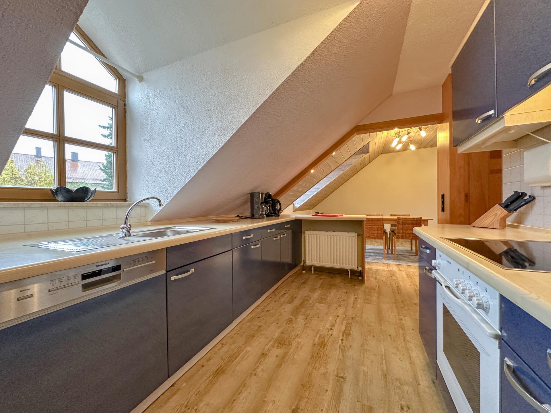 Ruim appartement met balkon en uitzicht in Riedenburg - foto 15