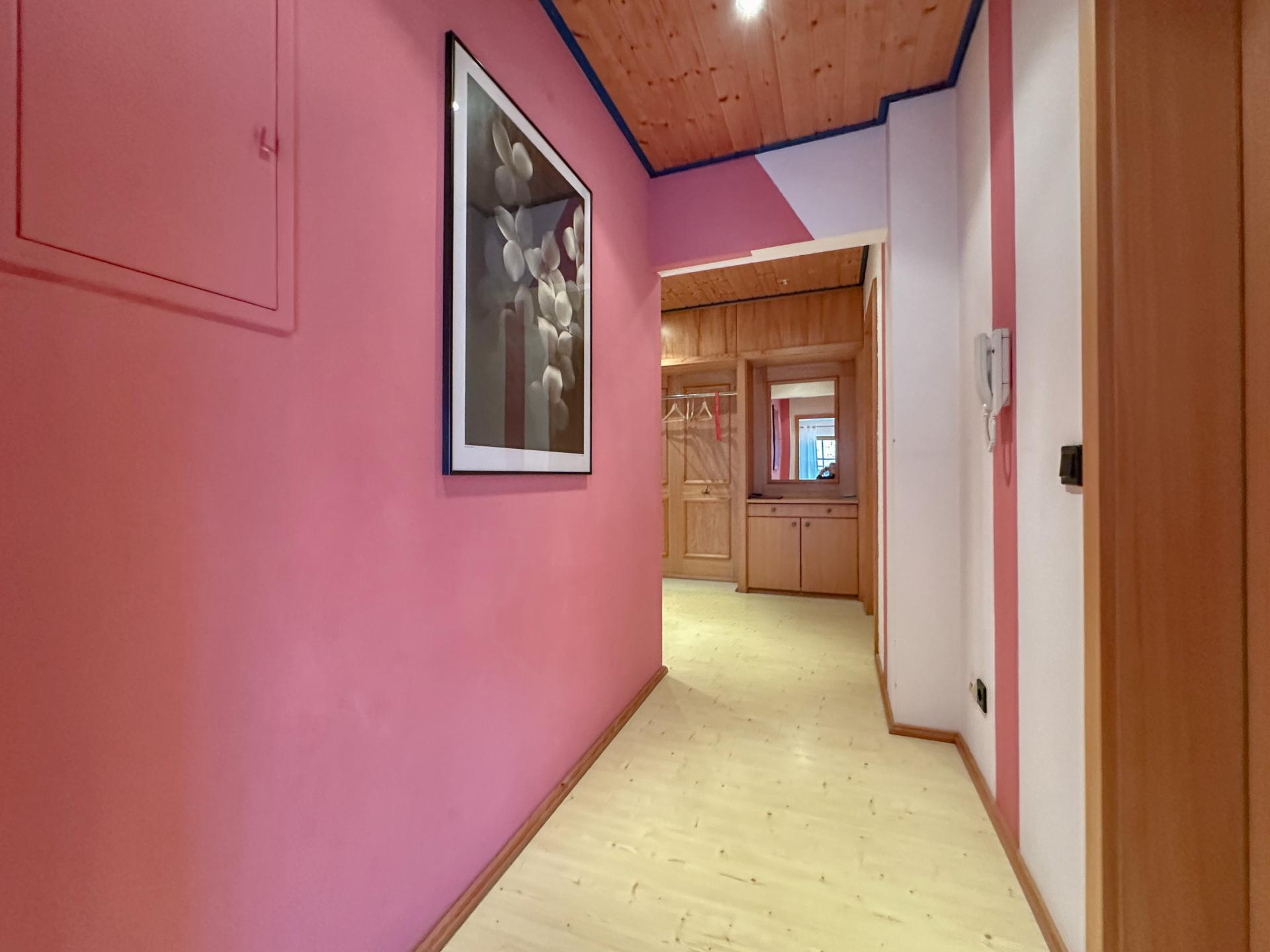 Ruim appartement met balkon en uitzicht in Riedenburg - foto 20