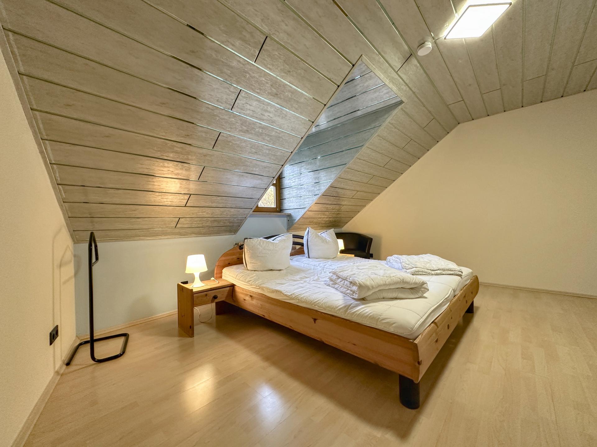 Ruim appartement met balkon en uitzicht in Riedenburg - foto 16