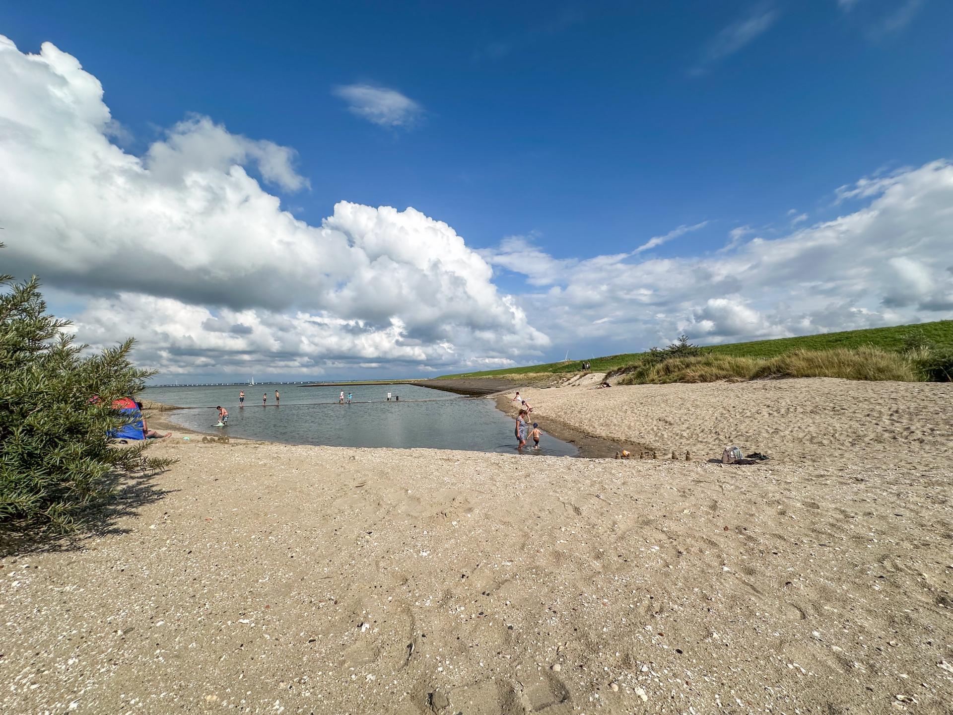 Luxe villa aan zee met sauna en Finse spa in Colijnsplaat - foto 41
