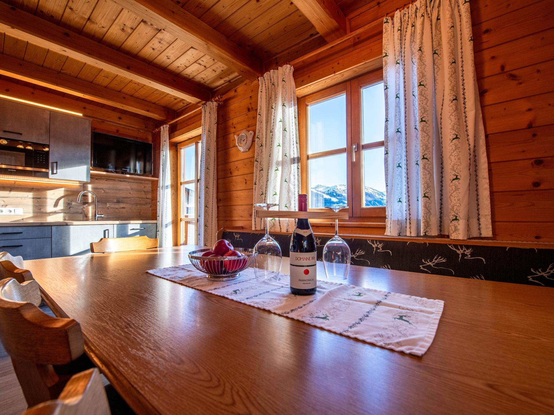 Ruim appartement op de berg bij Wagrain met panoramisch uitzicht - foto 8