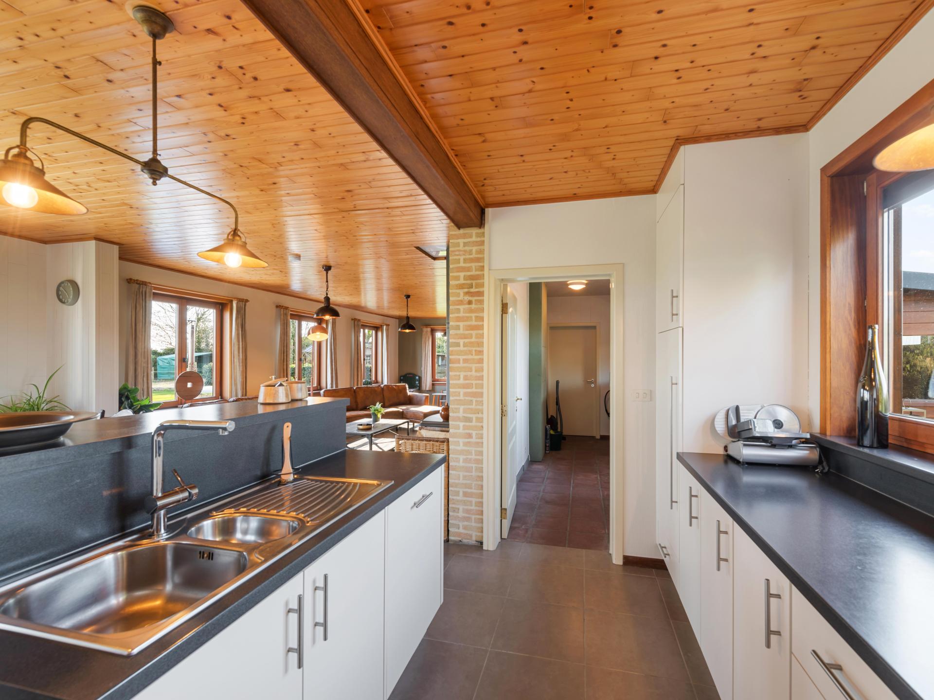 8-persoons vakantiehuis met spa bad en tuin in Zwevezele - foto 9