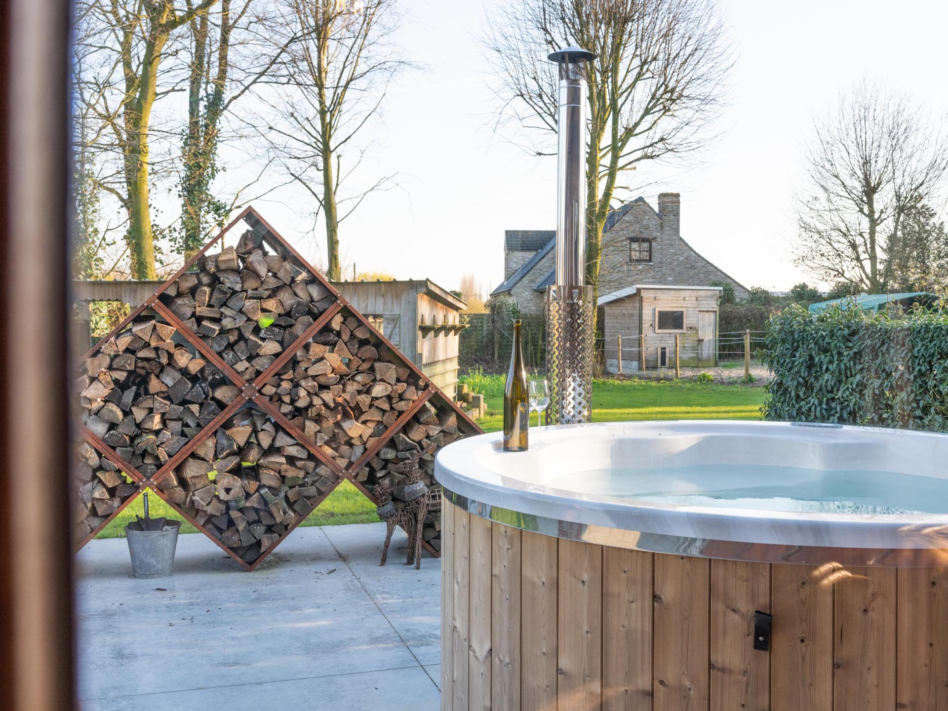 8-persoons vakantiehuis met spa bad en tuin in Zwevezele - foto 2