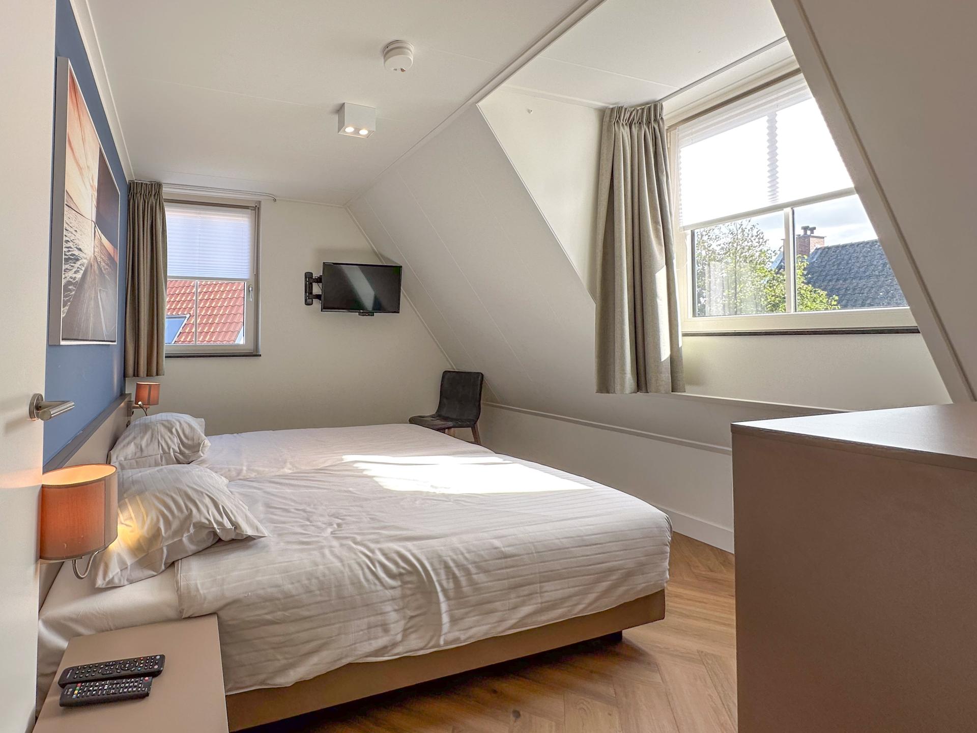 Luxe wellnessvilla aan zee in Colijnsplaat – sauna, bubbelbad en strand op 500m - foto 17
