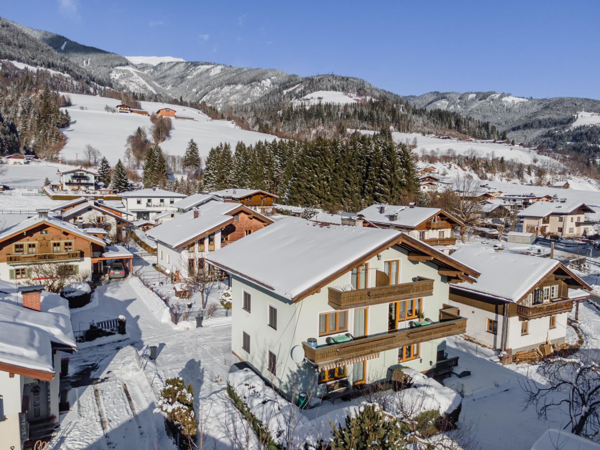 Ruime groepsaccommodatie voor 15 personen aan de skipiste in Niedernsill - foto 2