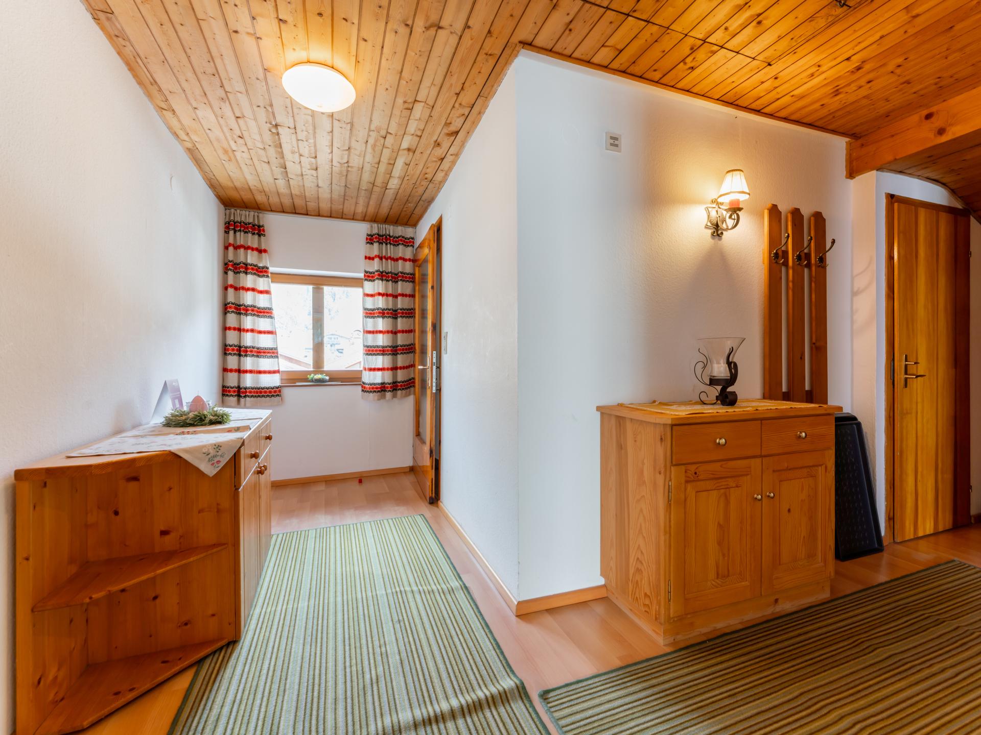 Ruime groepsaccommodatie voor 15 personen aan de skipiste in Niedernsill - foto 22