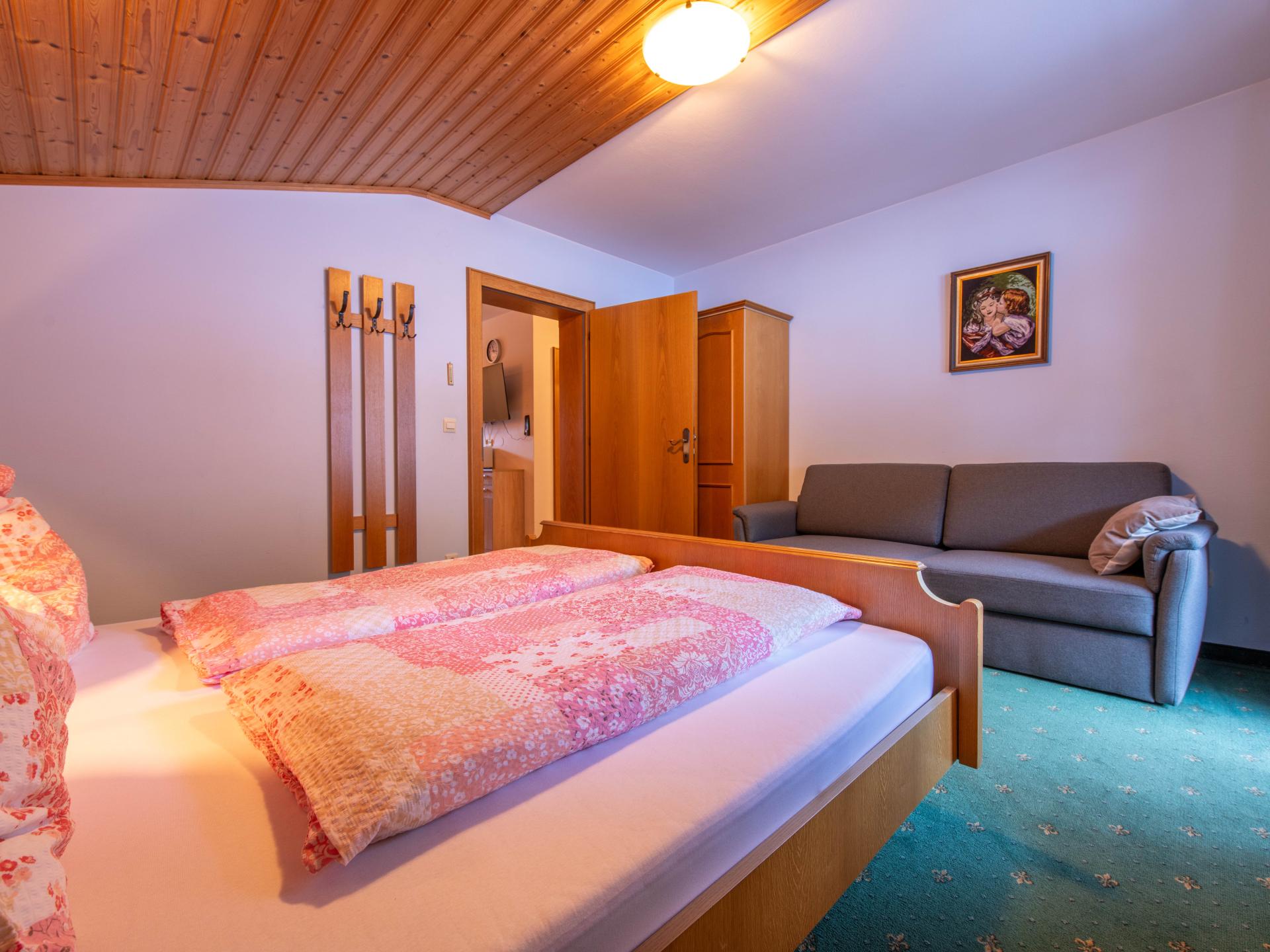 Ruim appartement voor 8 personen aan de skipiste in Altenmarkt im Pongau - foto 10