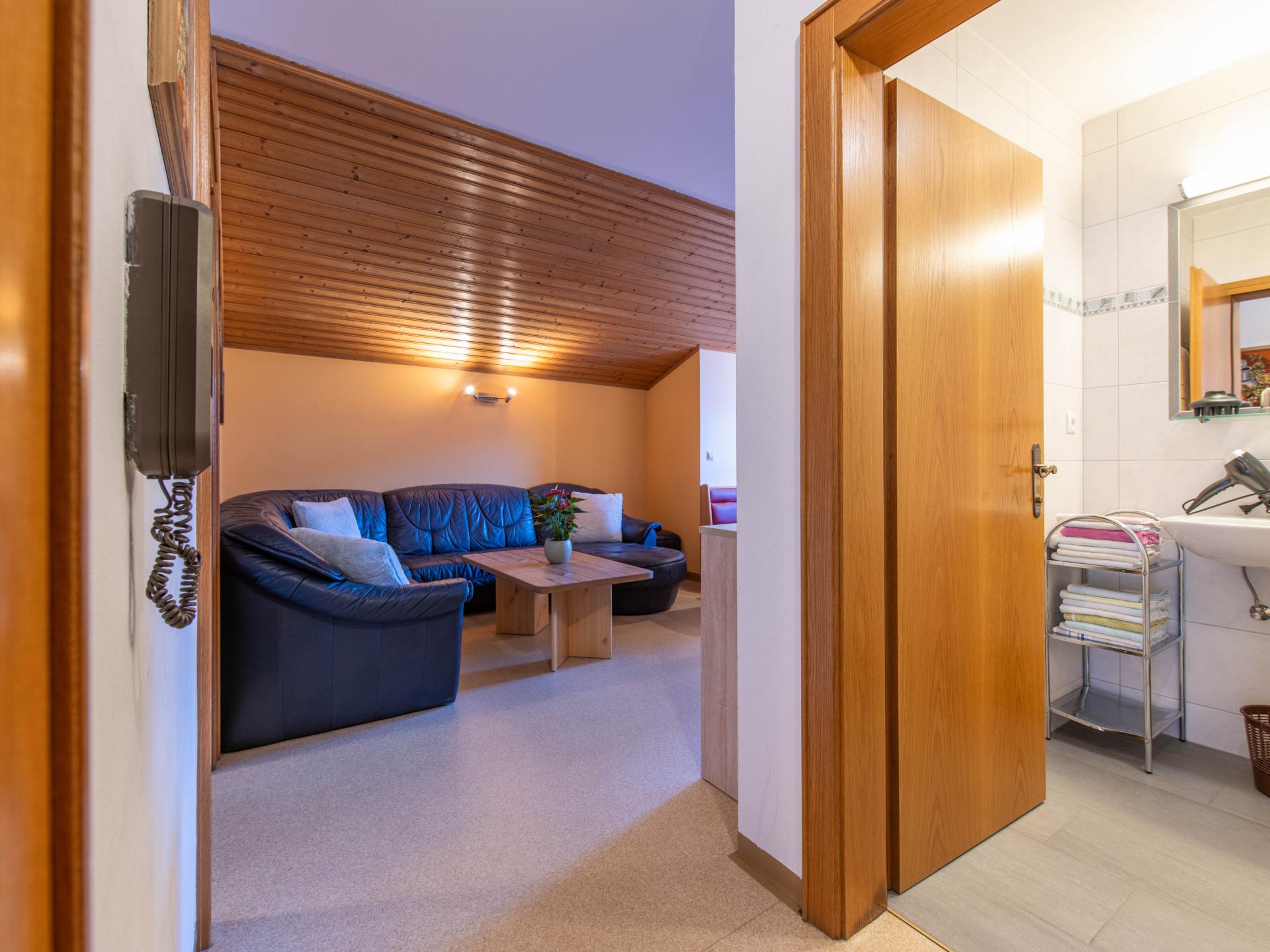 Ruim appartement voor 8 personen aan de skipiste in Altenmarkt im Pongau - foto 2