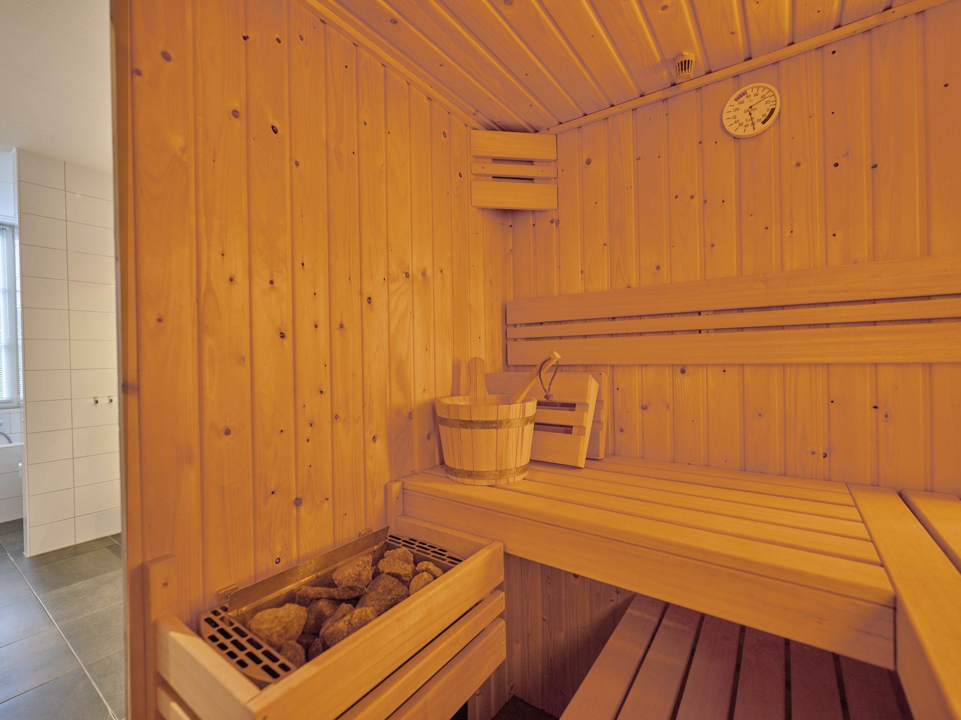 Luxe appartement met sauna en tuin, 14m van het strand in Colijnsplaat - foto 19
