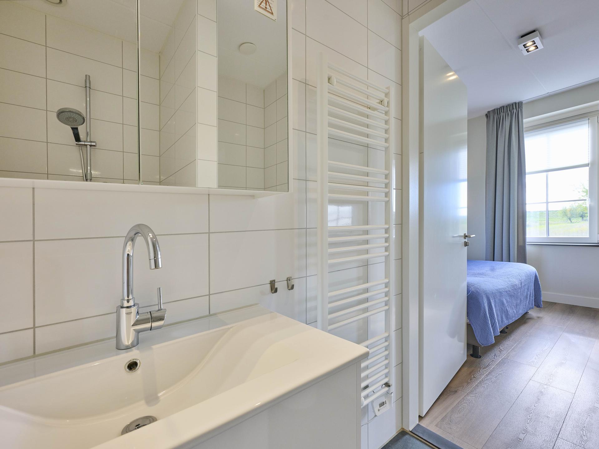 Luxe appartement met sauna en tuin, 14m van het strand in Colijnsplaat - foto 23