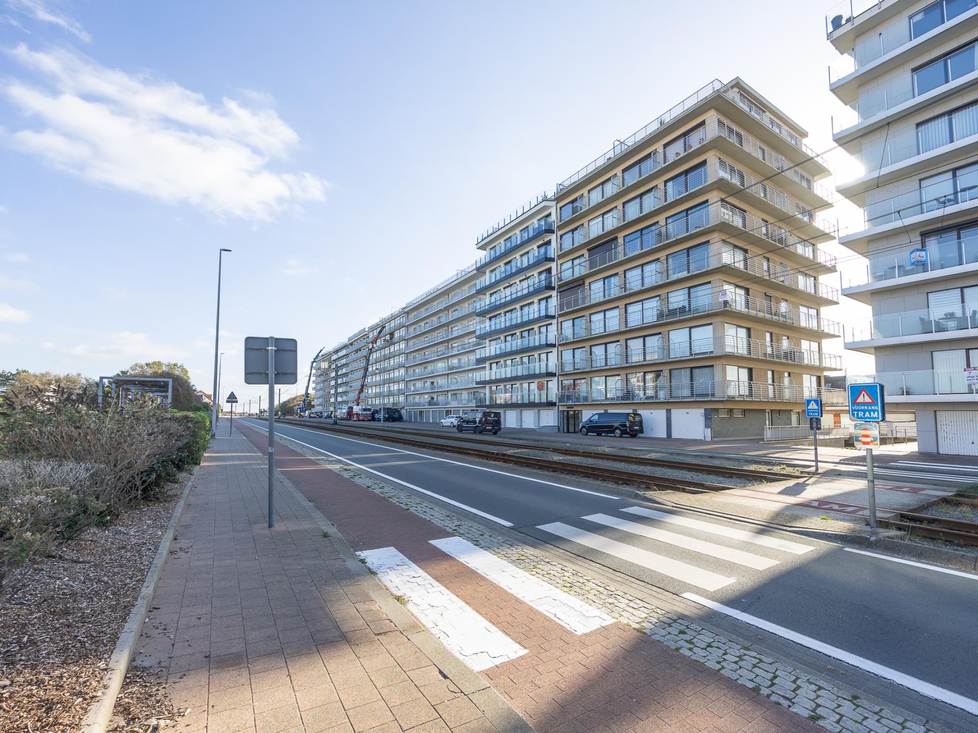 Appartement met frontaal zeezicht in Westende, vlakbij strand en centrum - foto 22
