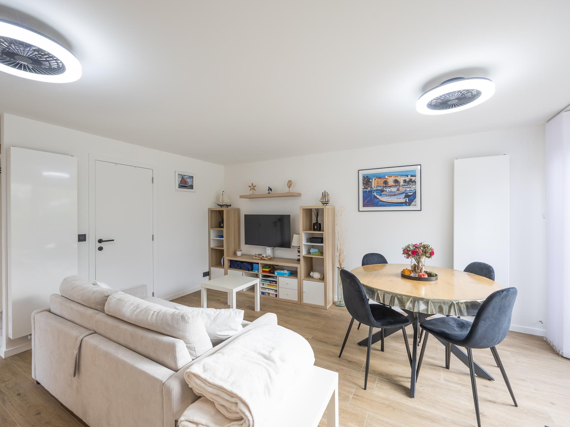 Lichtrijke bungalow met omheinde tuin in vakantiepark 't Zand, Westende - foto 3