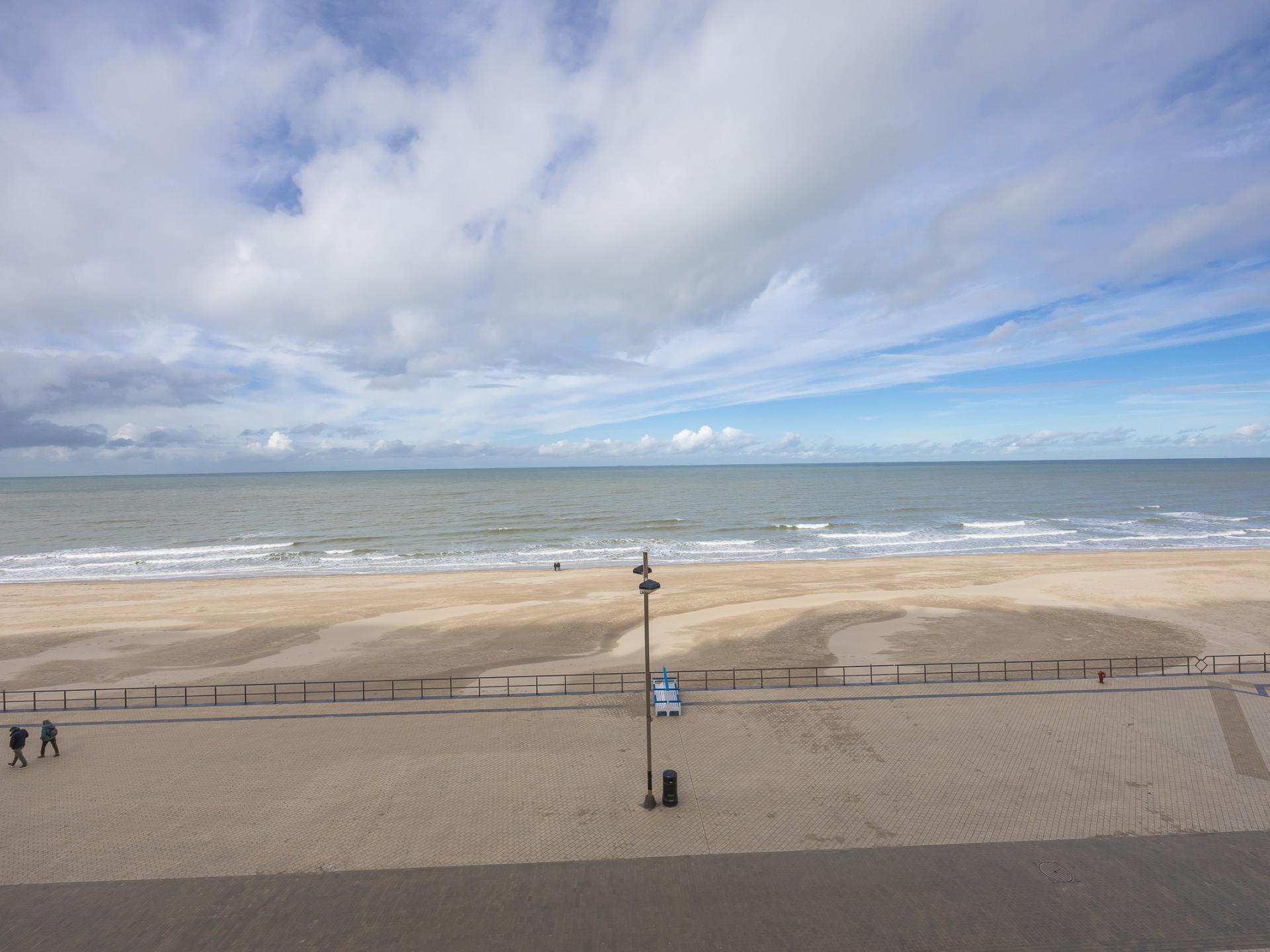 Centraal gelegen appartement in Middelkerke met frontaal zeezicht · 6 pers. - foto 12