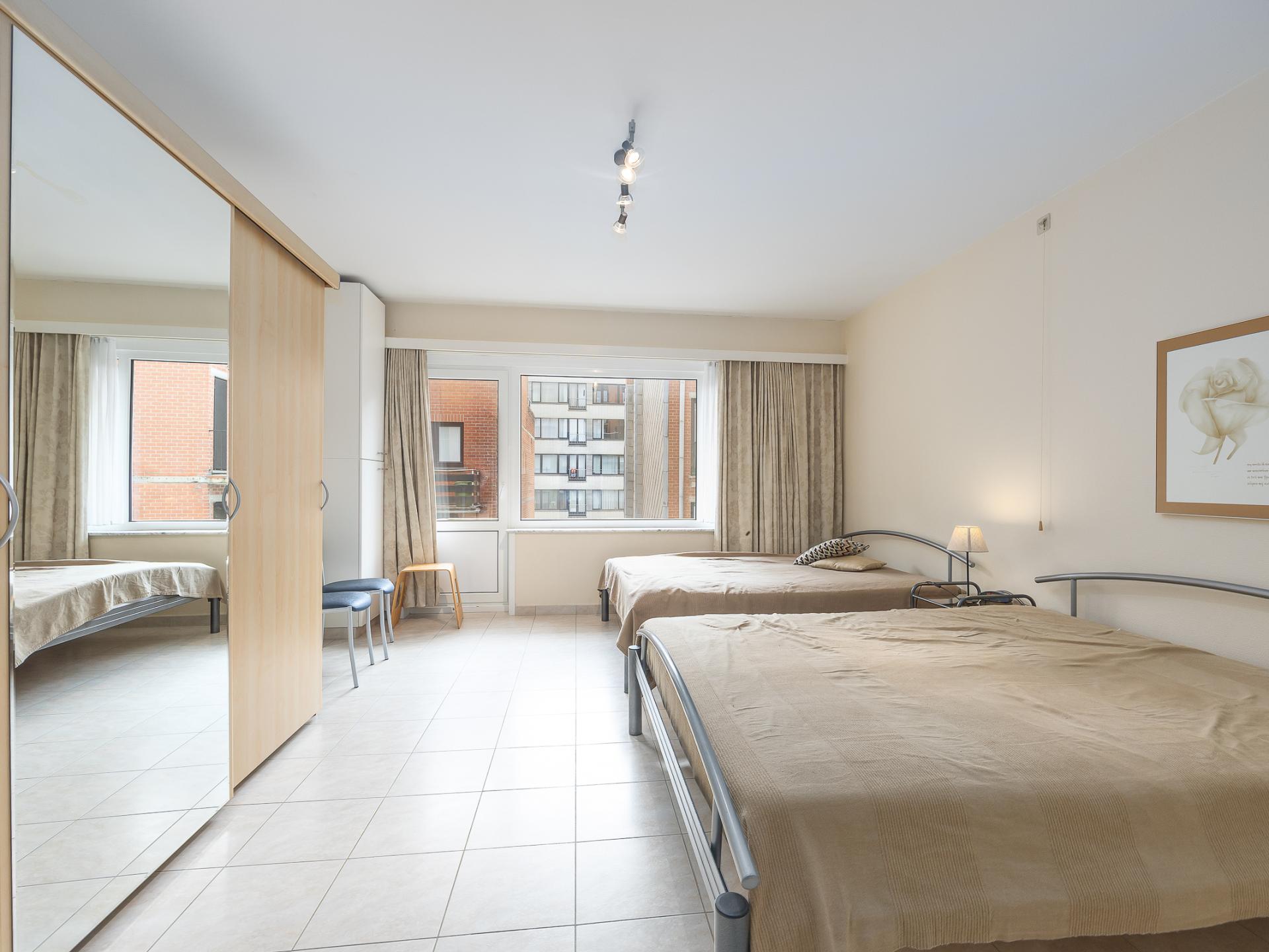 Centraal gelegen appartement in Middelkerke met frontaal zeezicht · 6 pers. - foto 9