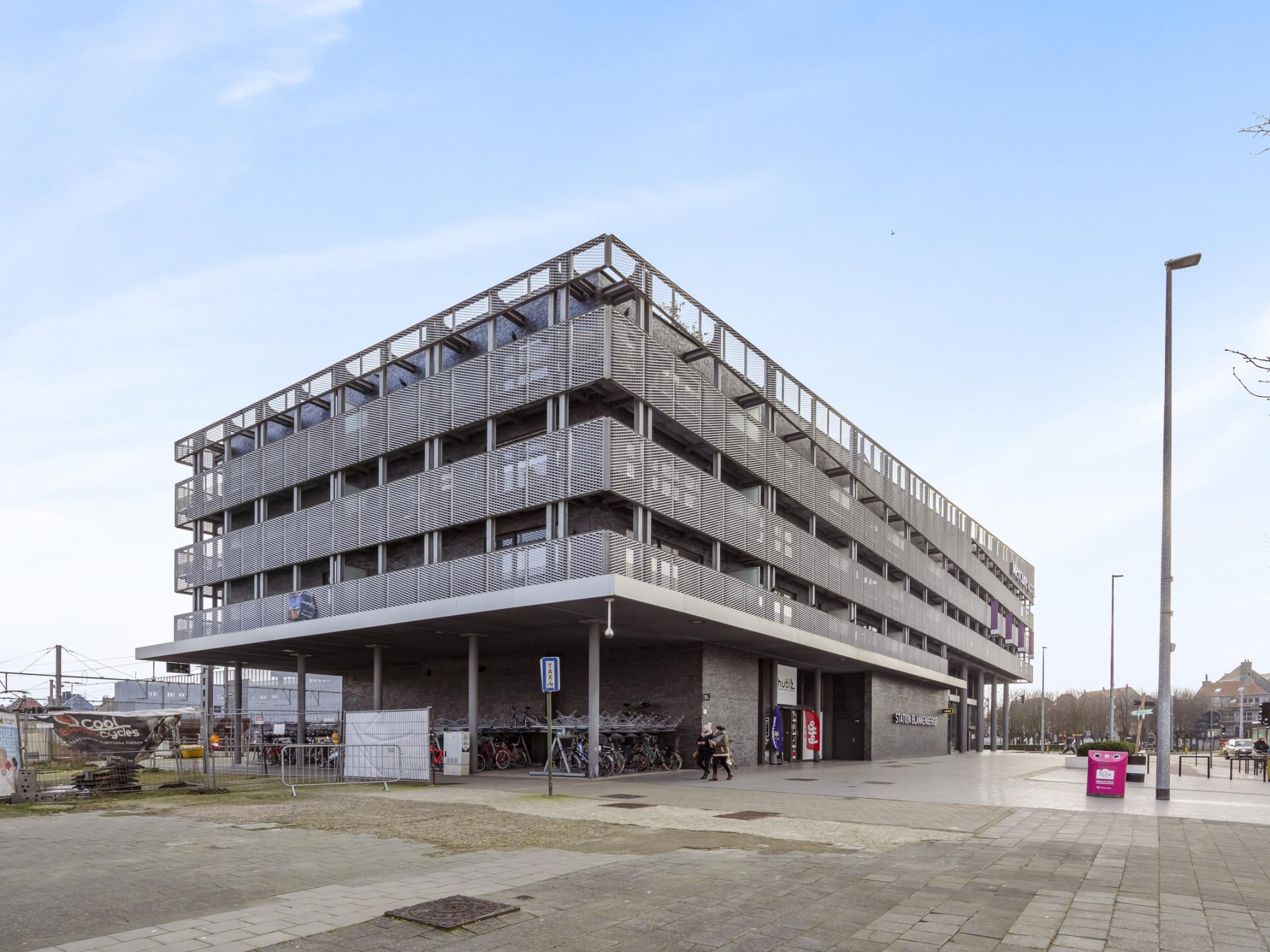 Centraal gelegen landhuis in Blankenberge op 500m van zee - foto 7