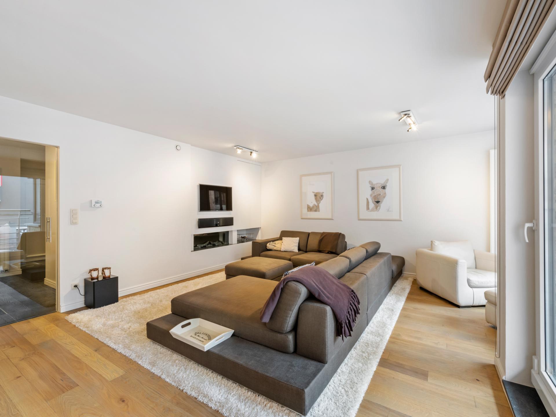 Luxe 4-slaapkamerappartement met 80m² terras op 500m van het strand - foto 1