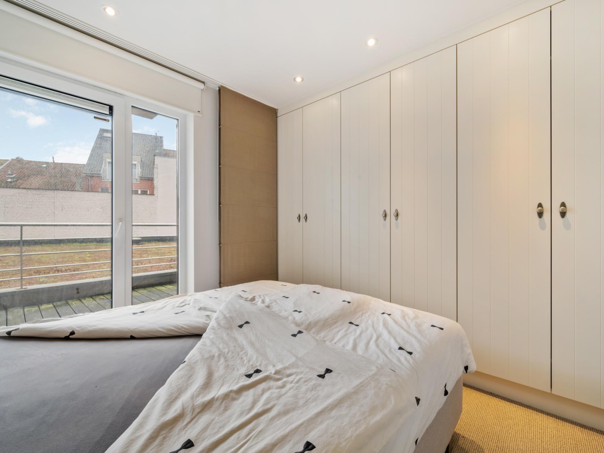 Luxe 4-slaapkamerappartement met 80m² terras op 500m van het strand - foto 12