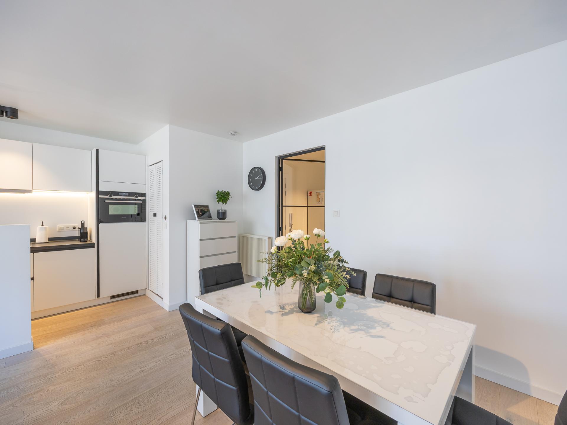 Licht appartement op vierde verdieping met terrassen, 45 meter van centrum - foto 5
