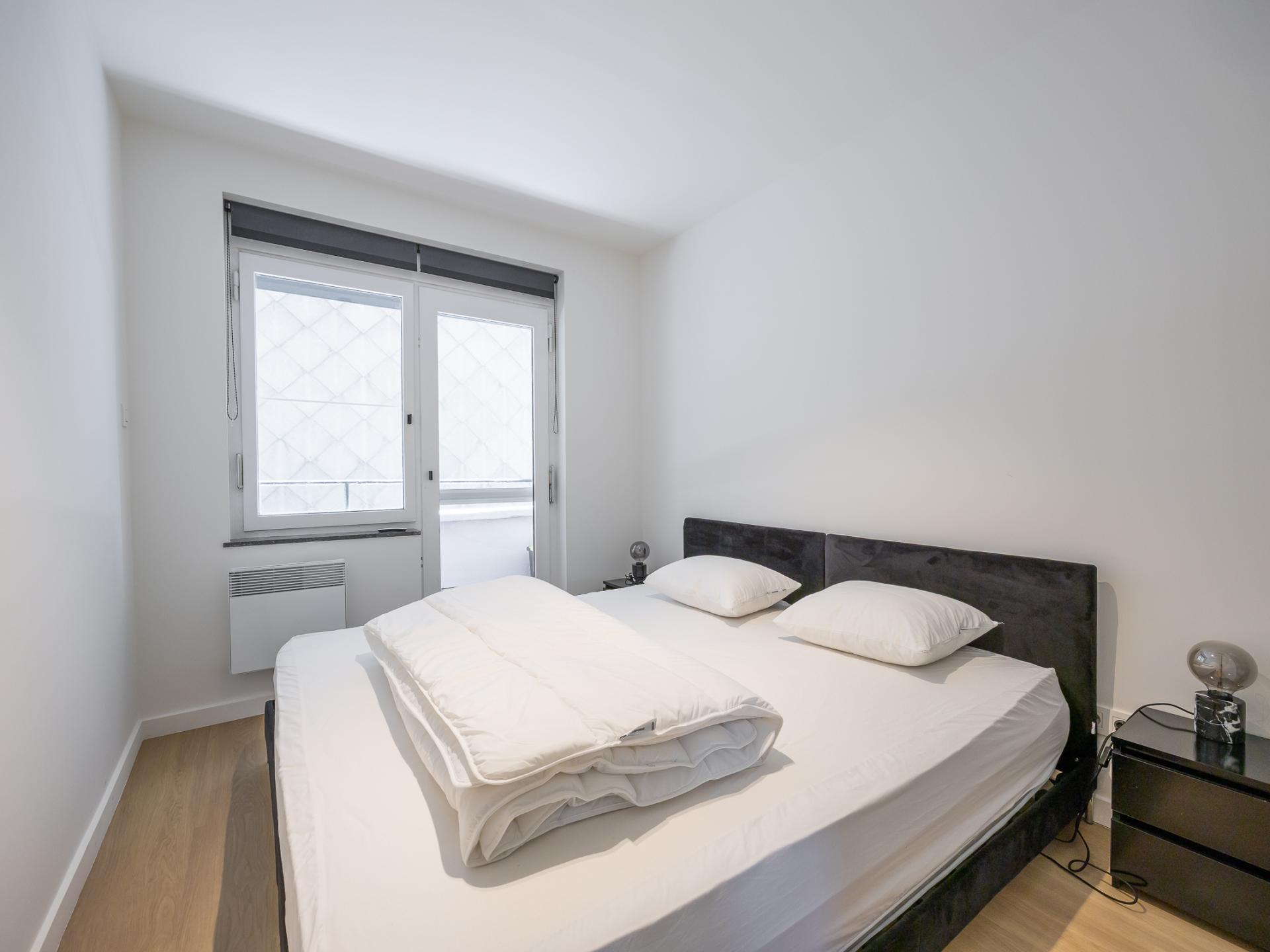 Licht appartement op vierde verdieping met terrassen, 45 meter van centrum - foto 11