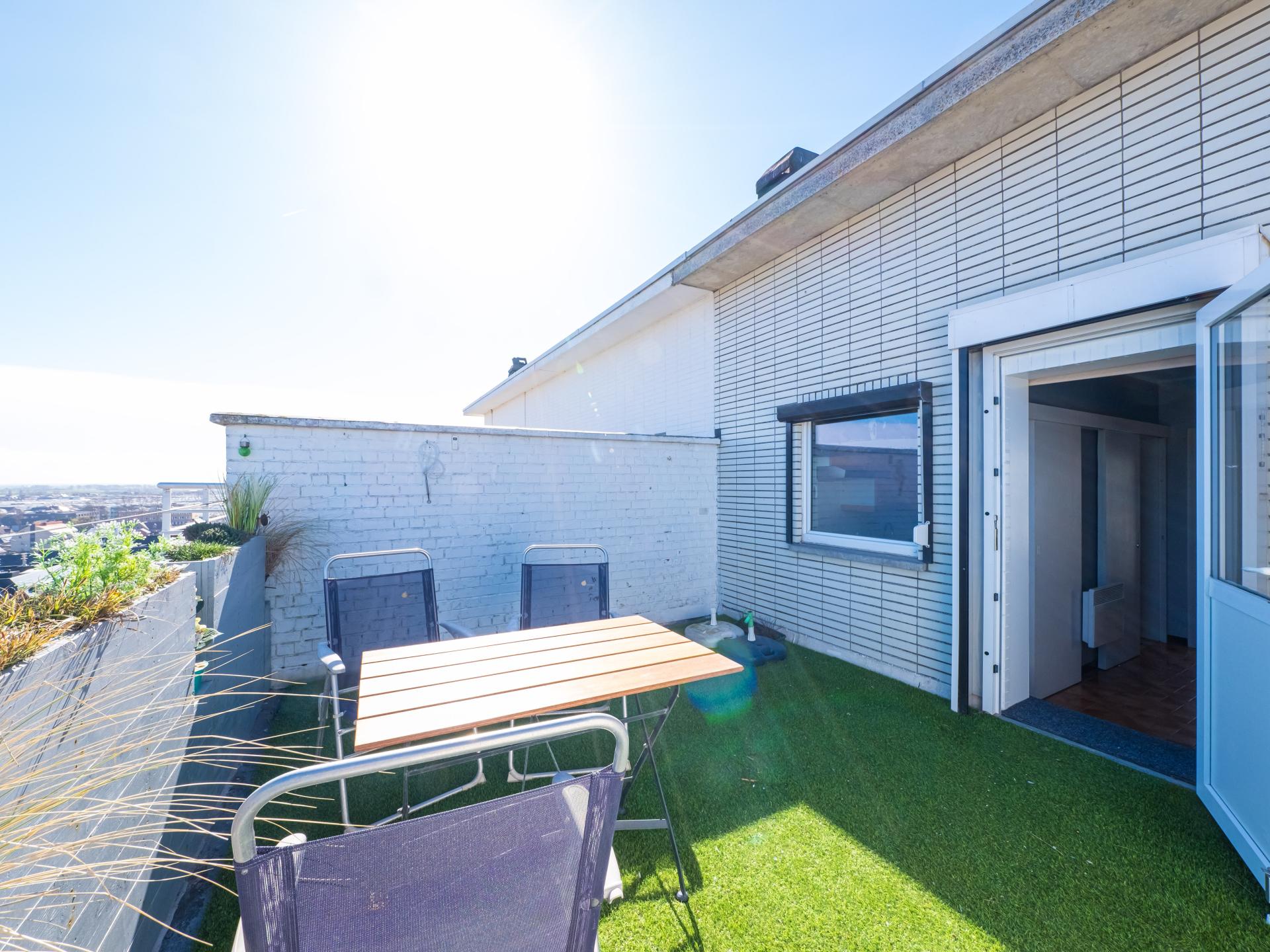 In het centrum van Middelkerke: zonnig dakappartement voor 4 personen - foto 4