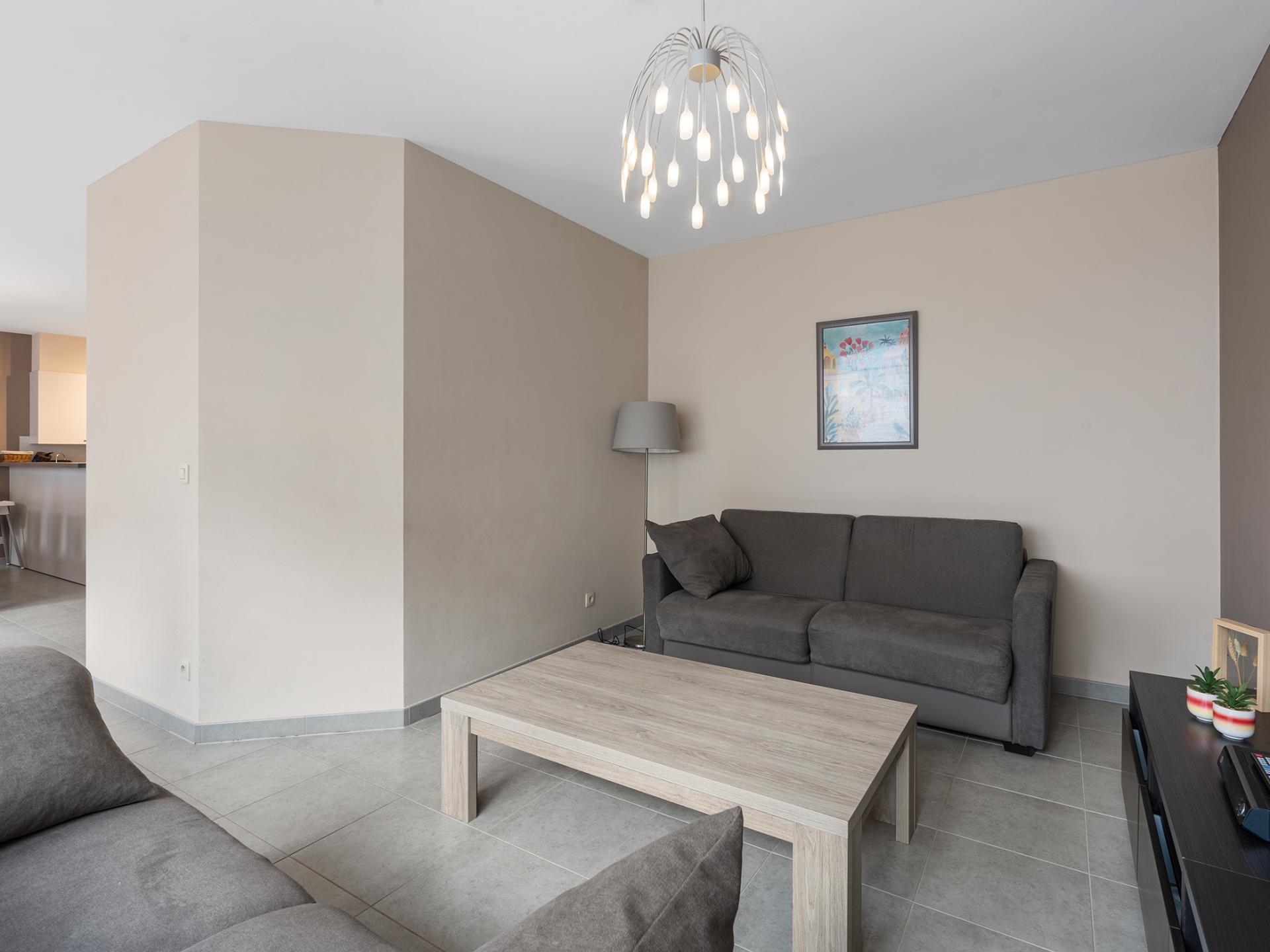 Licht appartement op de begane grond met tuintje, op 5 minuten van zee - foto 8
