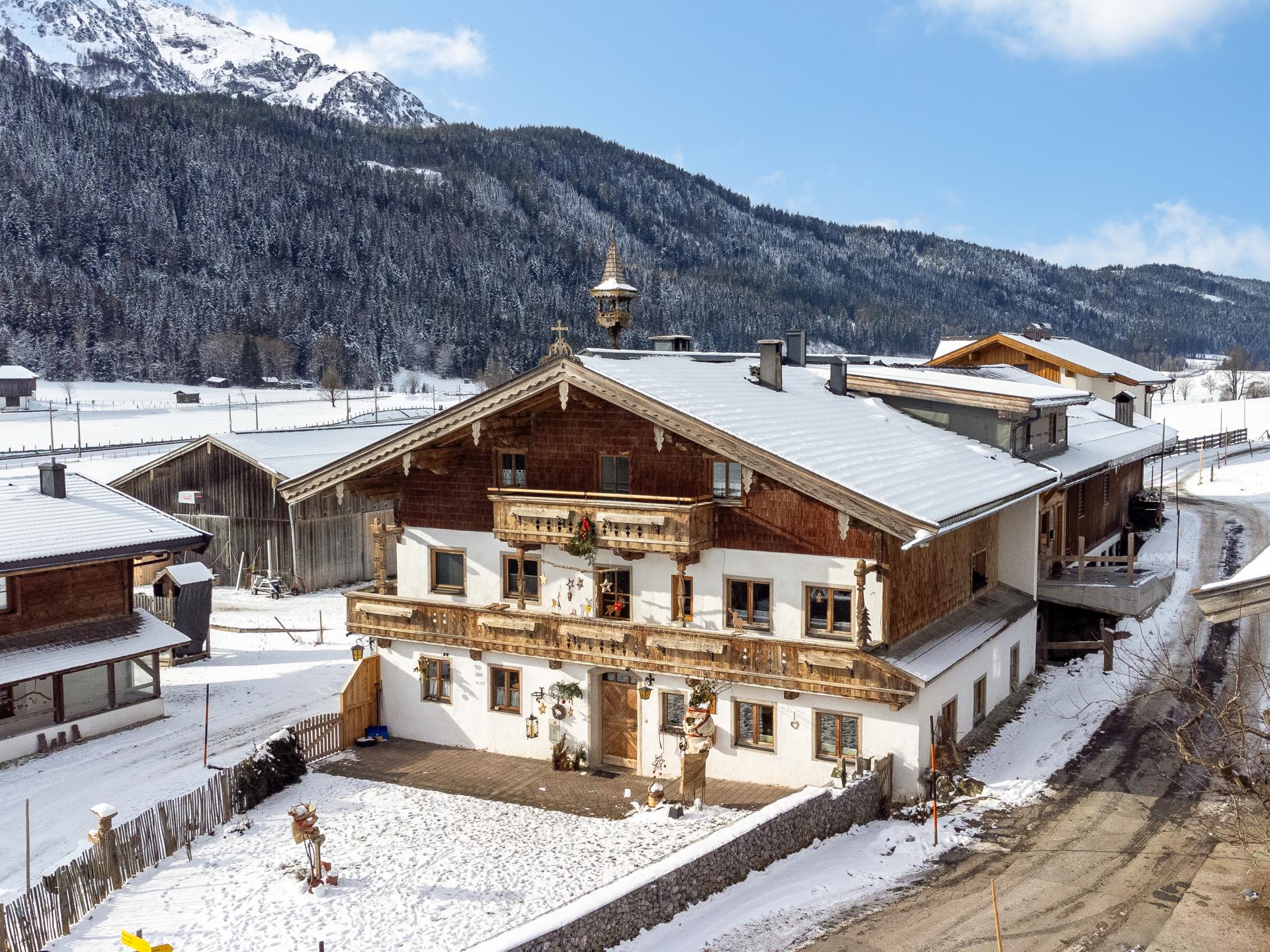 Rustiek appartement met wellness direct aan de skipiste in Leogang - foto 47