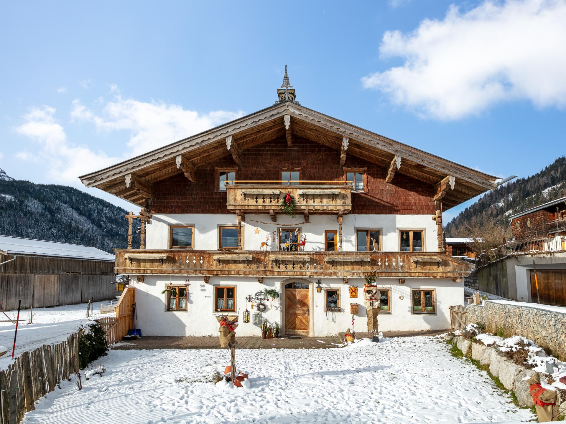 Rustiek appartement met wellness direct aan de skipiste in Leogang - foto 48