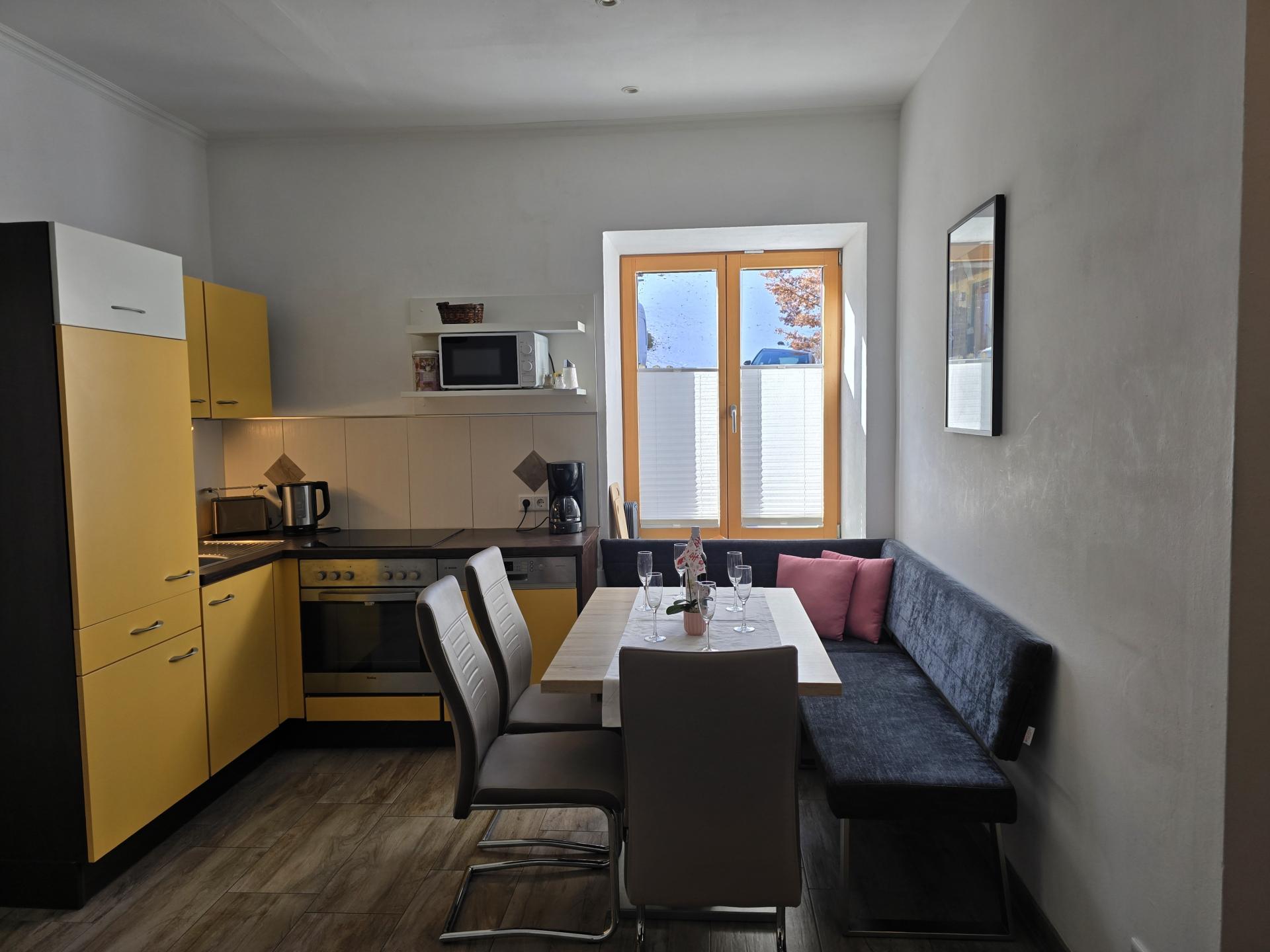 Ruim 7-persoons appartement met 2 sauna's in Ramingstein, vlakbij skigebieden - foto 3