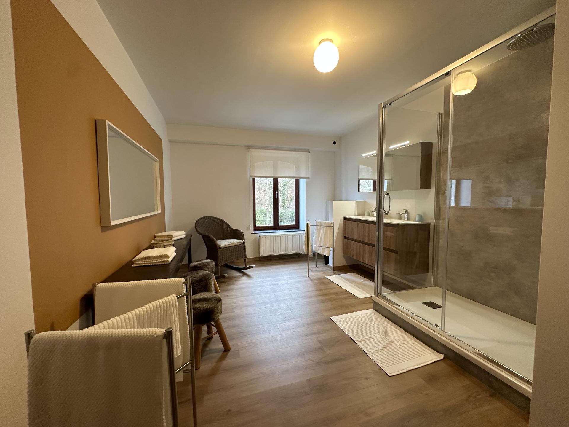 Luxe groepswoning voor 24 personen met privézwembad en sauna in Grupont - foto 31