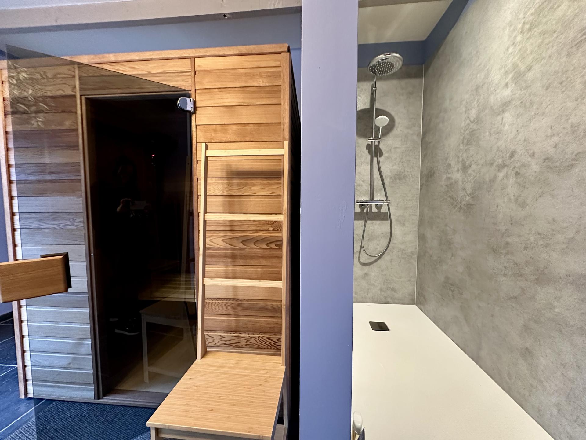 Luxe groepswoning voor 24 personen met privézwembad en sauna in Grupont - foto 17