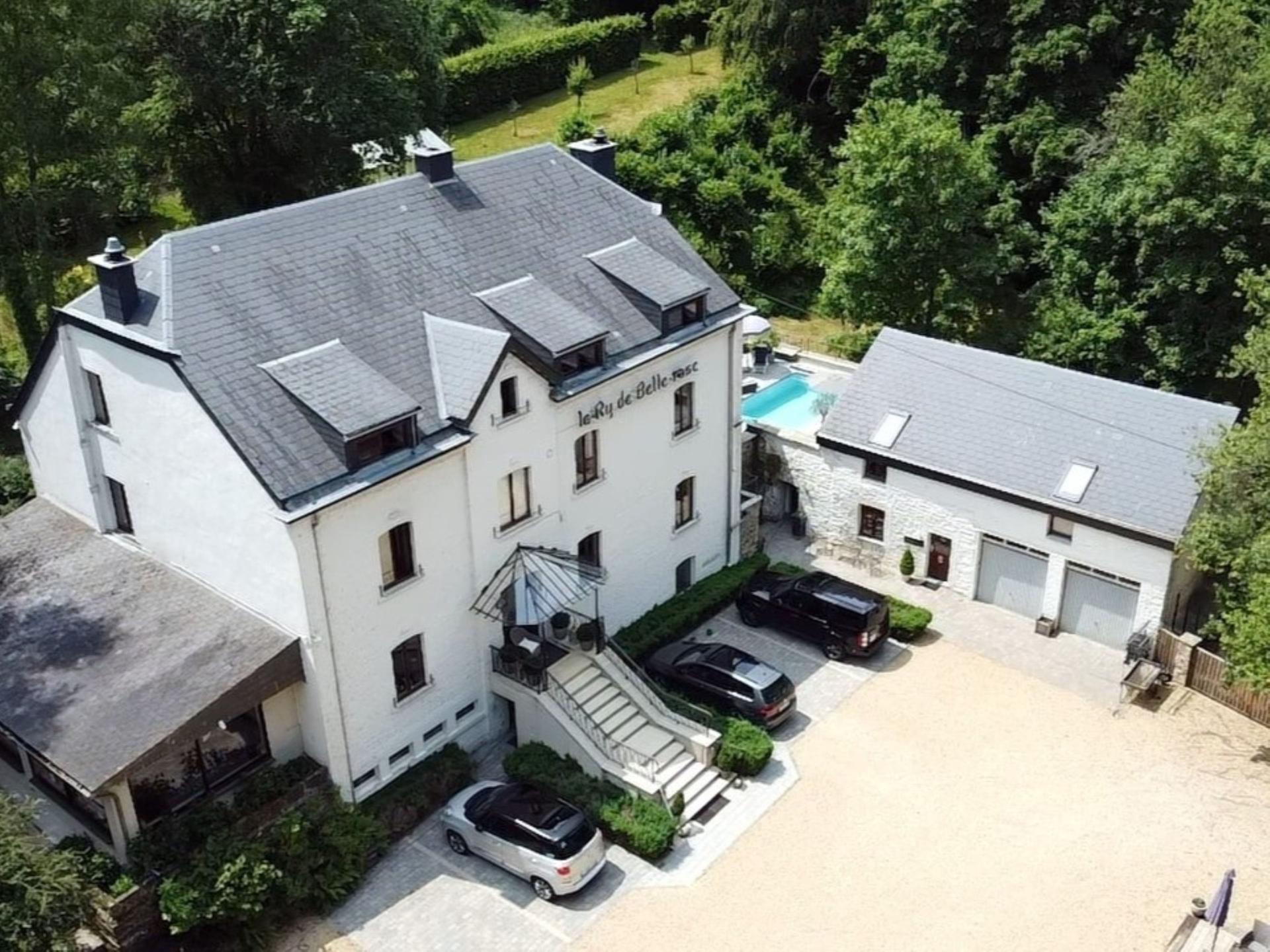 Luxe groepswoning voor 24 personen met privézwembad en sauna in Grupont - foto 2