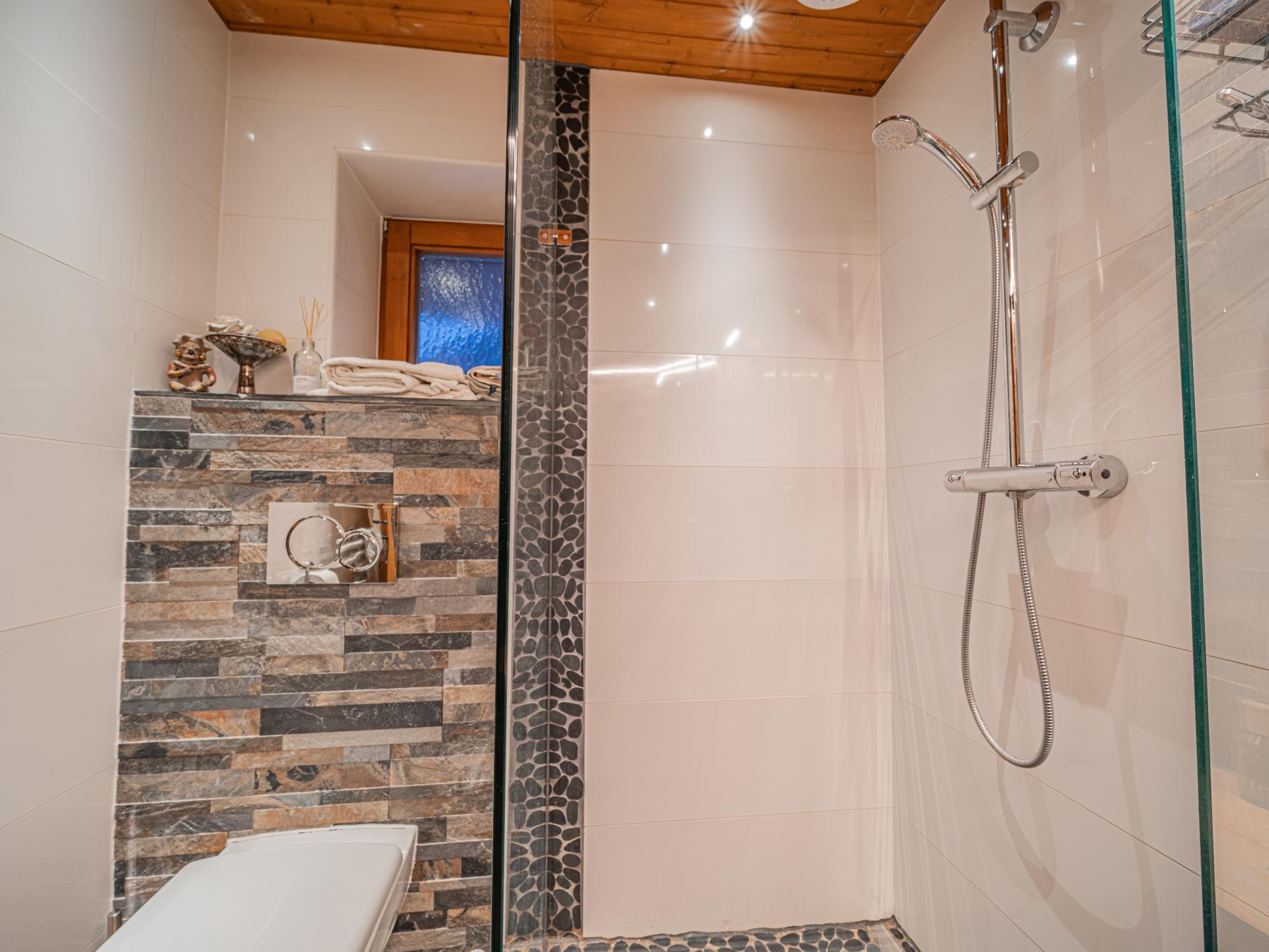 Authentiek vakantiehuis met sauna, 30 meter van de piste in Kirchberg - foto 25
