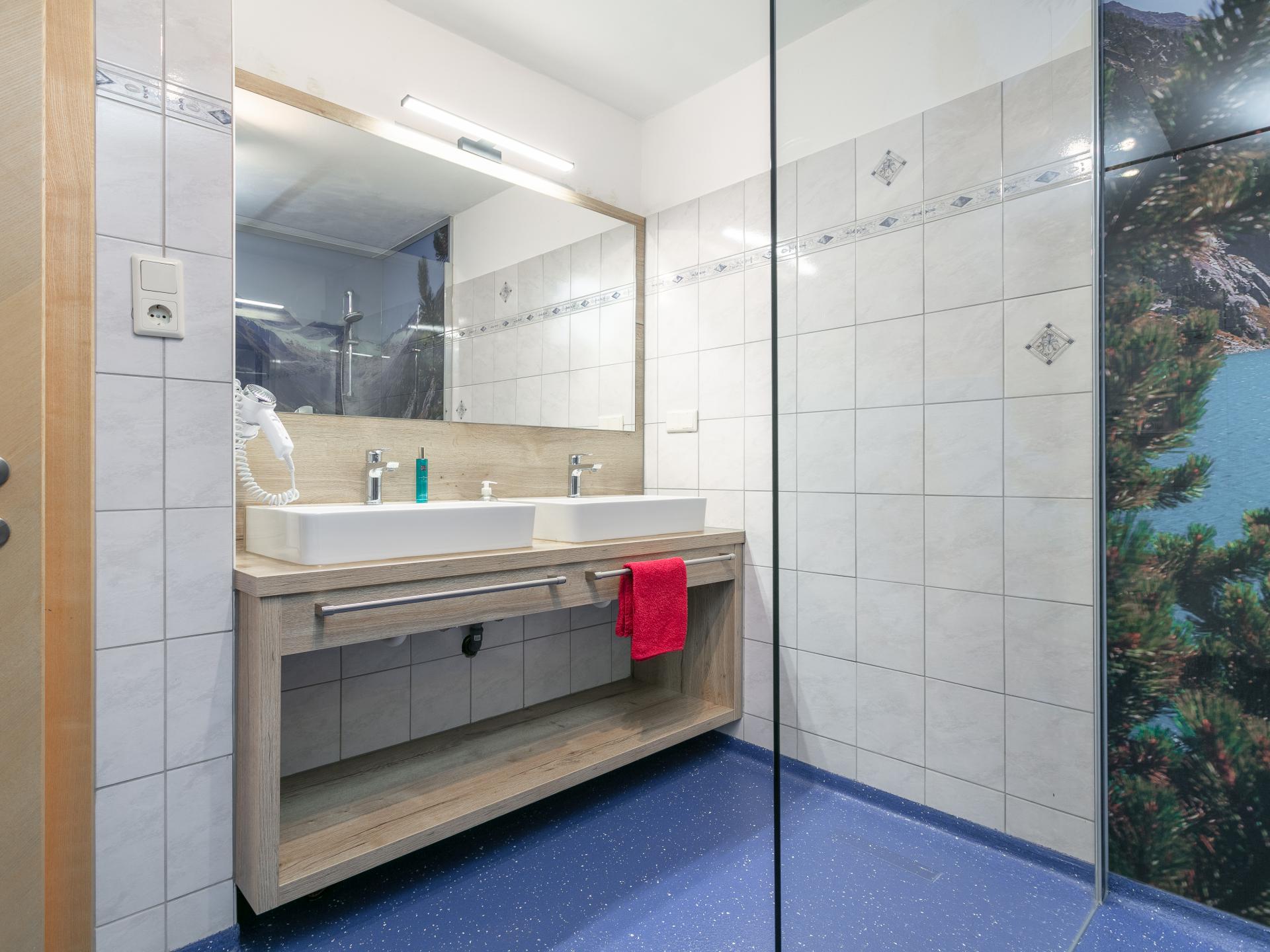 Ruim appartement voor 10 personen in Zellberg, direct aan de skipiste - foto 9