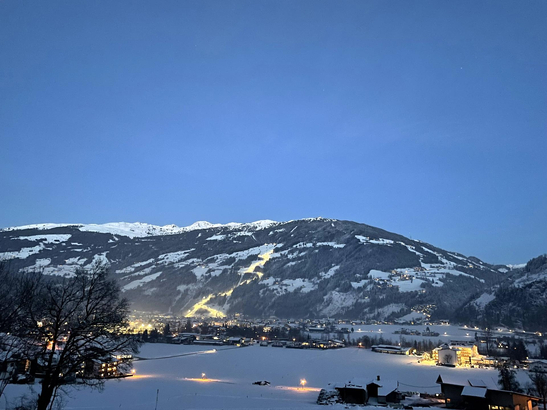 Rustiek appartement direct aan de piste in Zellberg, Tirol - foto 17
