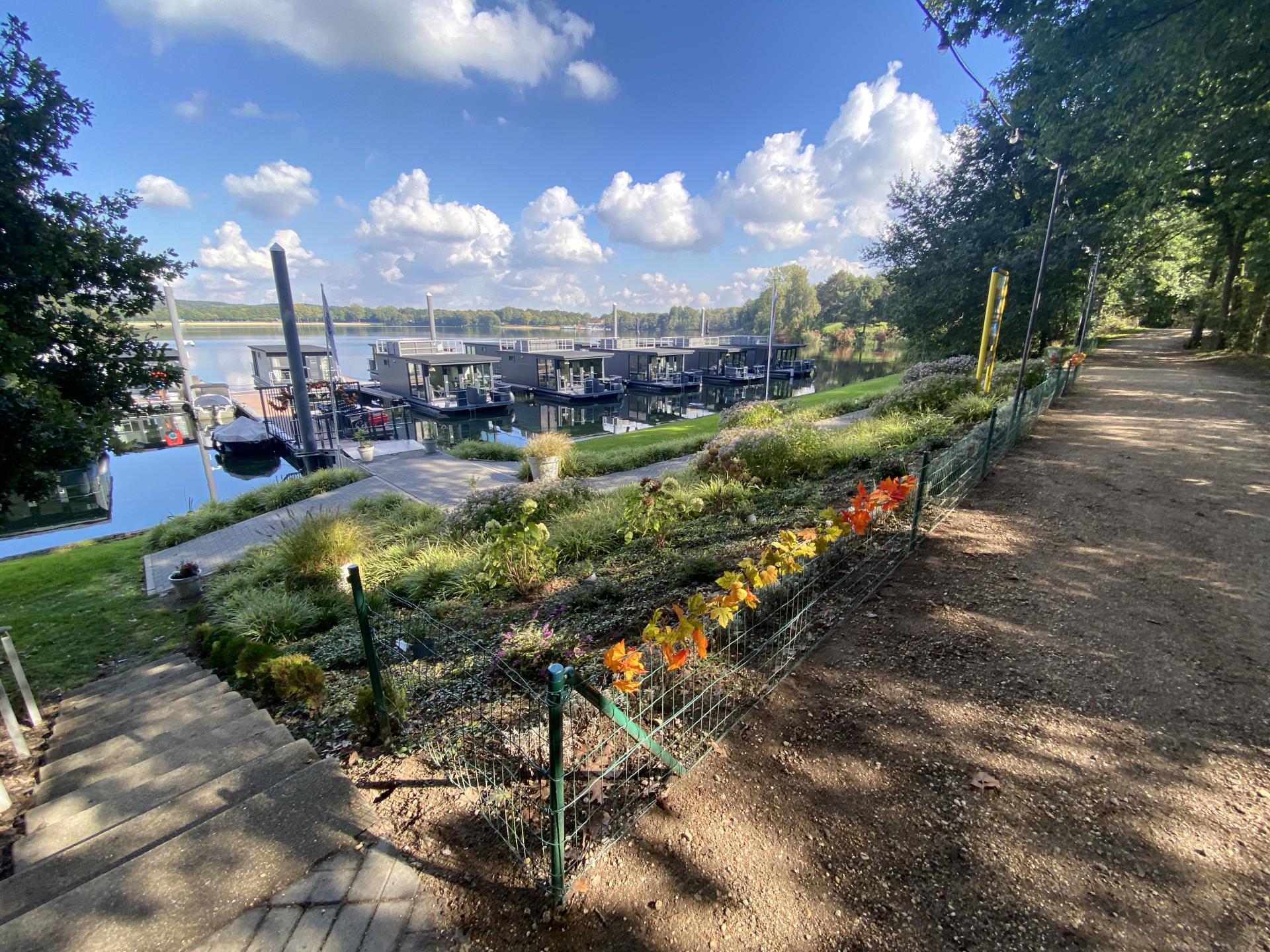 Unieke havenlodge met hottub aan de Mookerplas in Limburg - foto 16