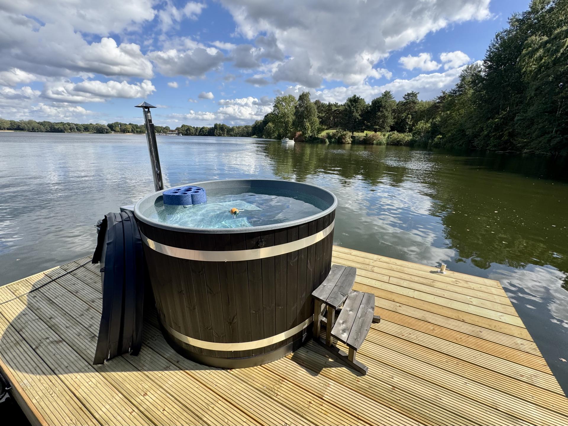 Unieke havenlodge met hottub aan de Mookerplas in Limburg - foto 9