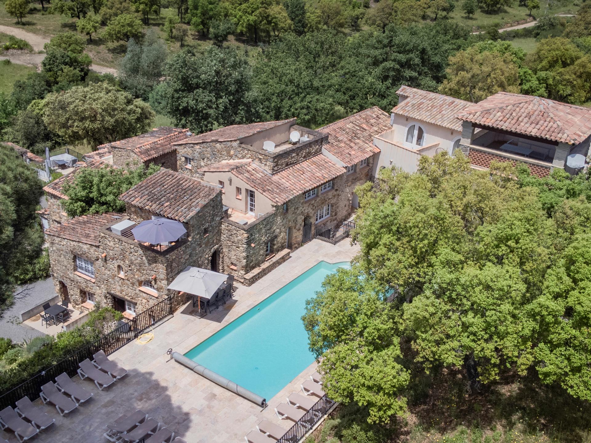 Knusse gîte voor 3 in 500 jaar oude Provençaalse boerderij met zwembad - foto 32