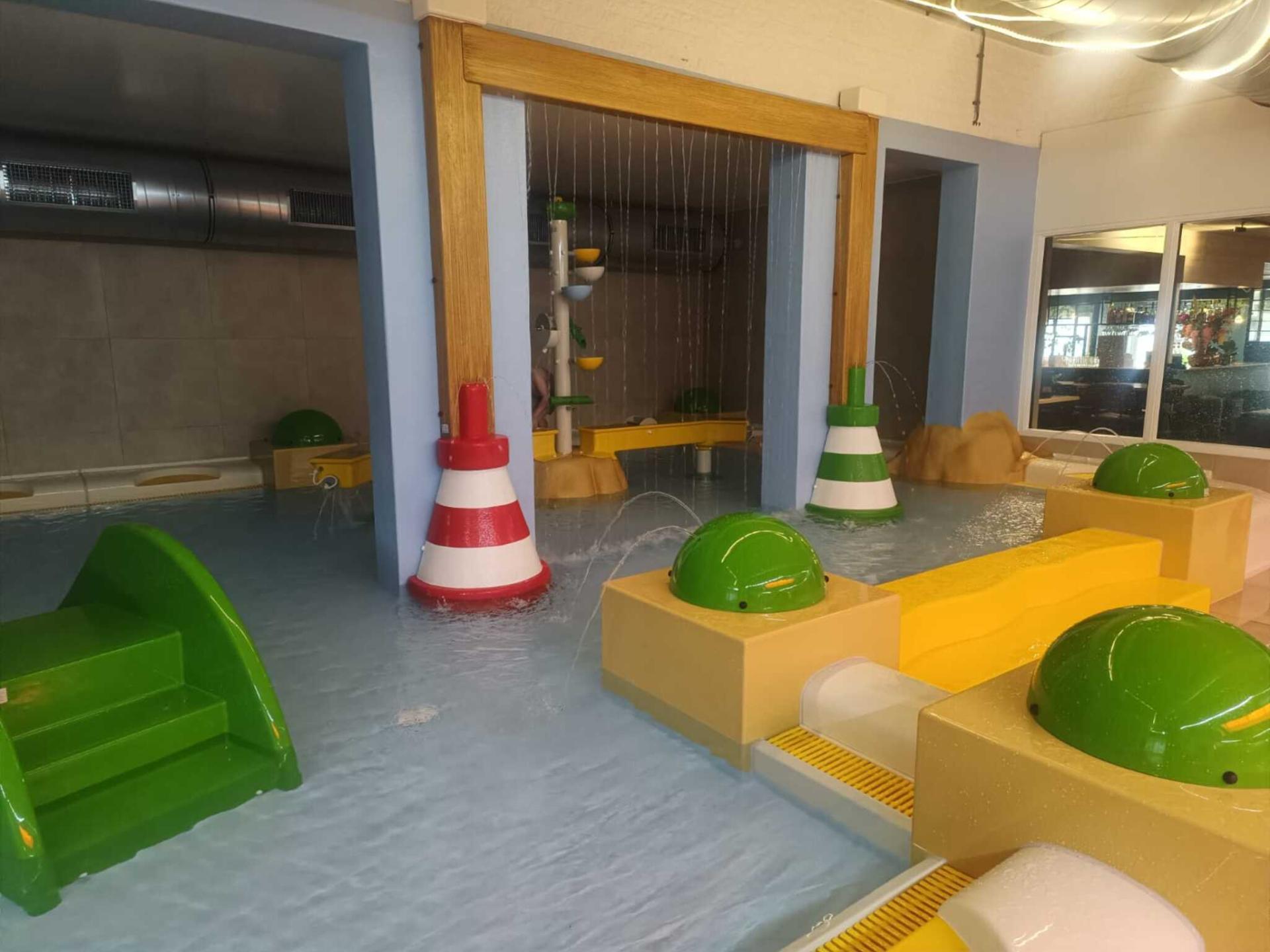 Smaakvol vakantiehuis op park met zwembad en strand op loopafstand - foto 15
