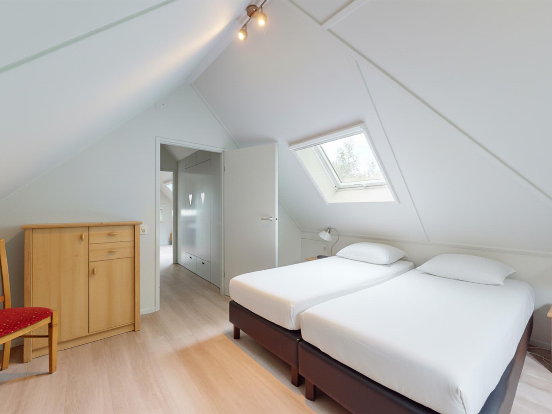 Vrijstaand vakantiehuis met houtkachel direct aan het Drentse bos - foto 11